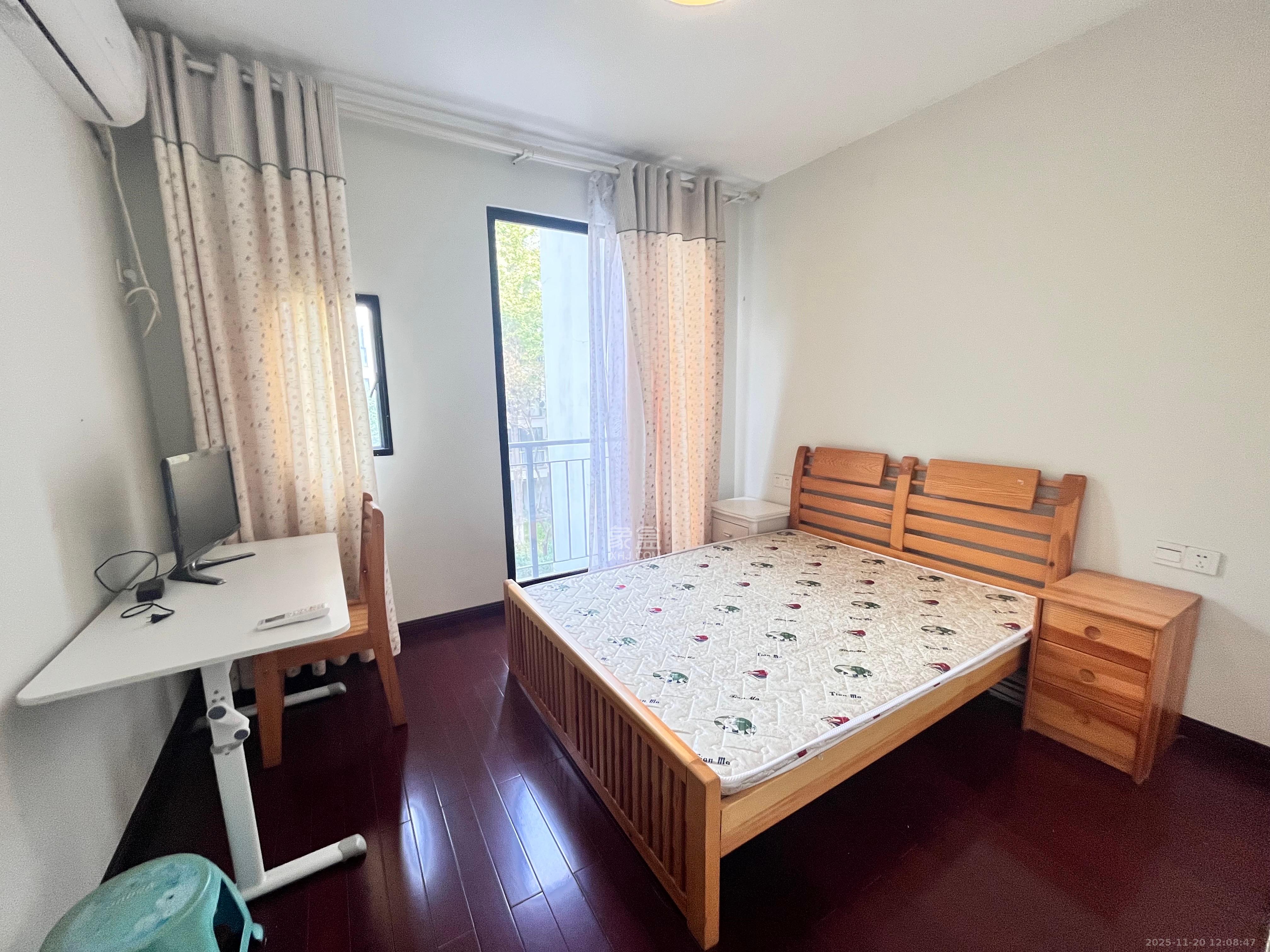 西街花园 3室2厅2卫 3600.0元/月 西街花园 3室2厅2卫 3600.0元/月室内图