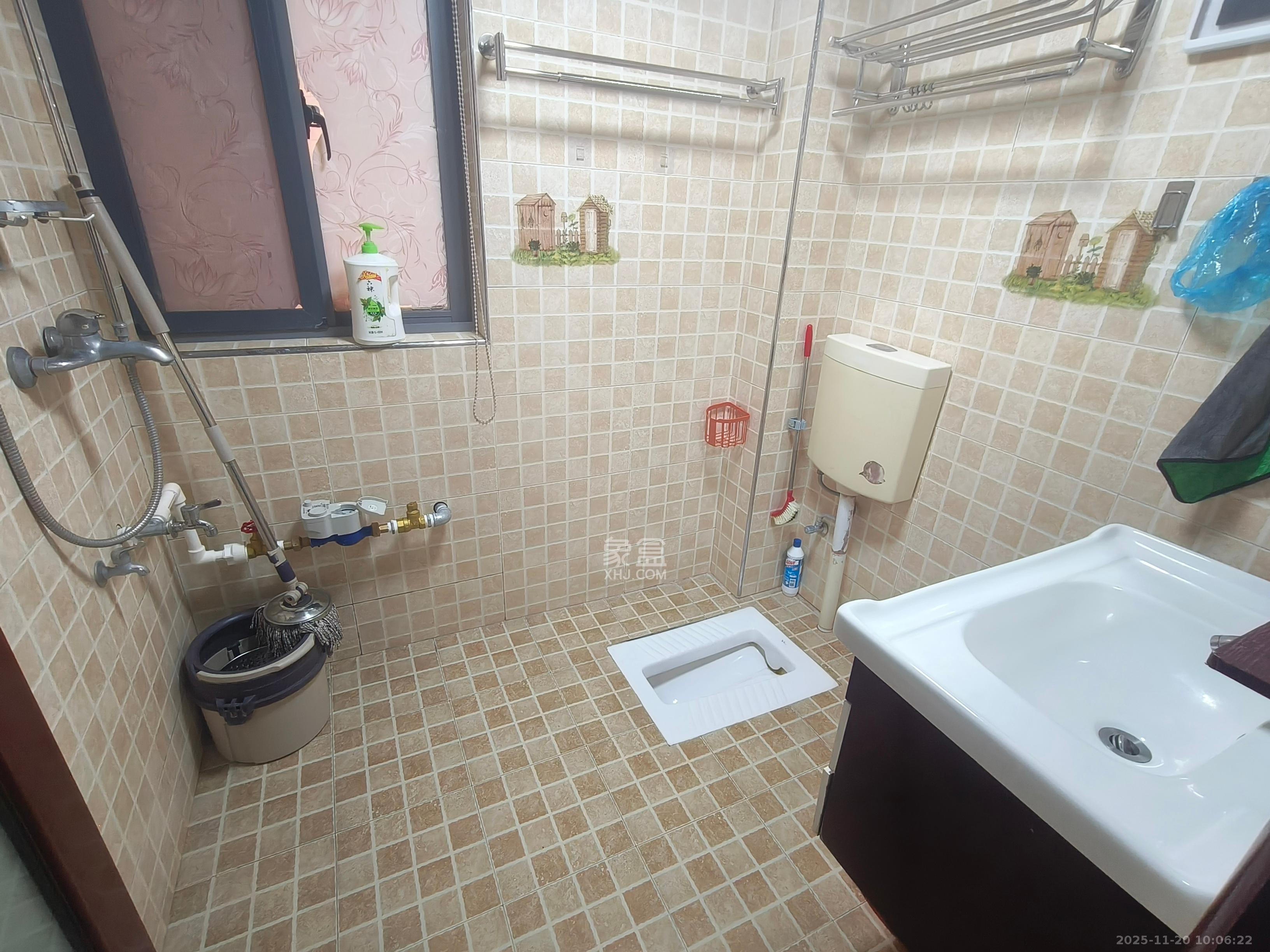 上海城小区 2室2厅1卫 1900.0元/月 上海城小区 2室2厅1卫 1900.0元/月室内图