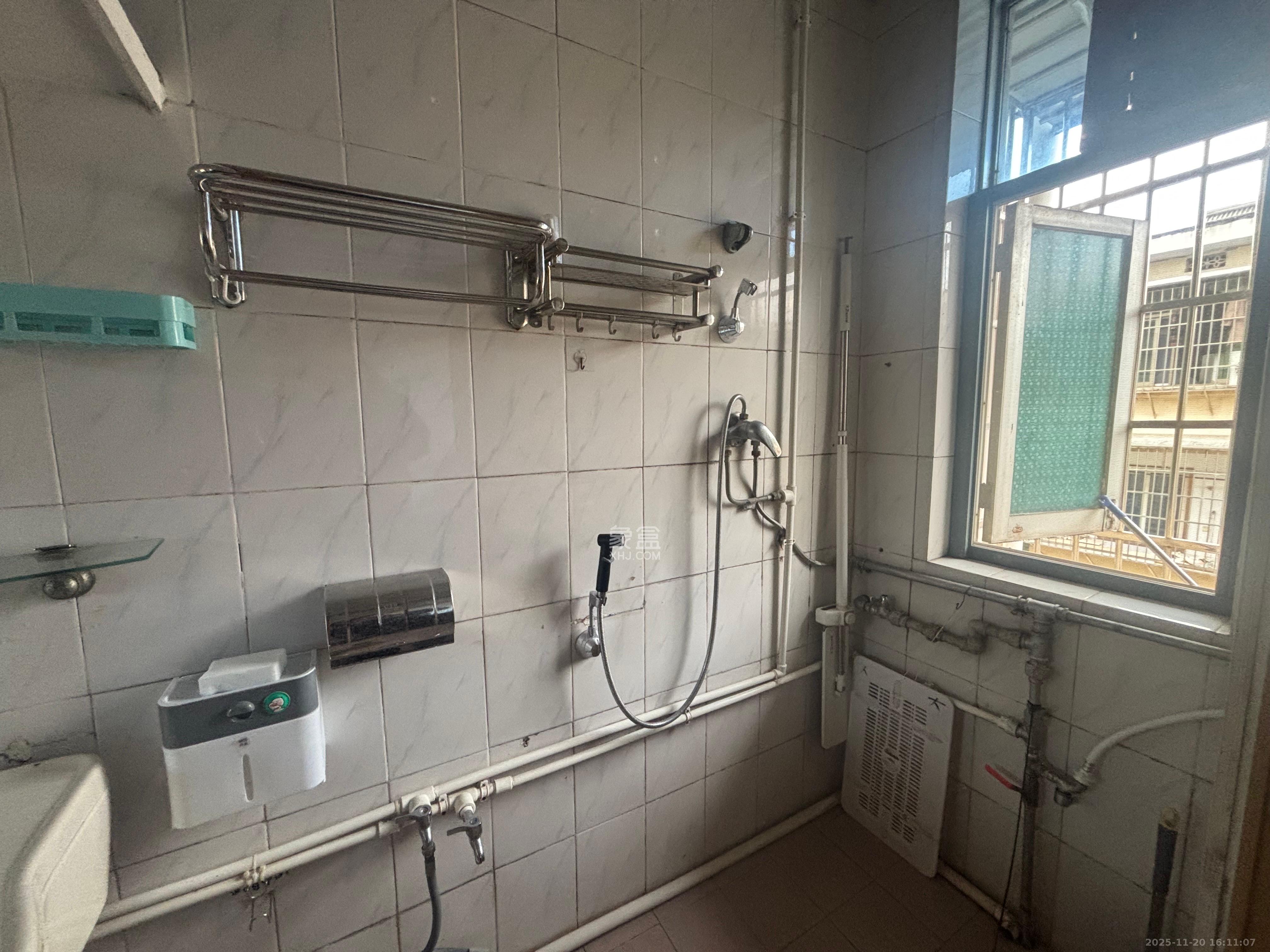 鼓风机械厂宿舍 1室1厅1卫 1200.0元/月 鼓风机械厂宿舍 1室1厅1卫 1200.0元/月室内图