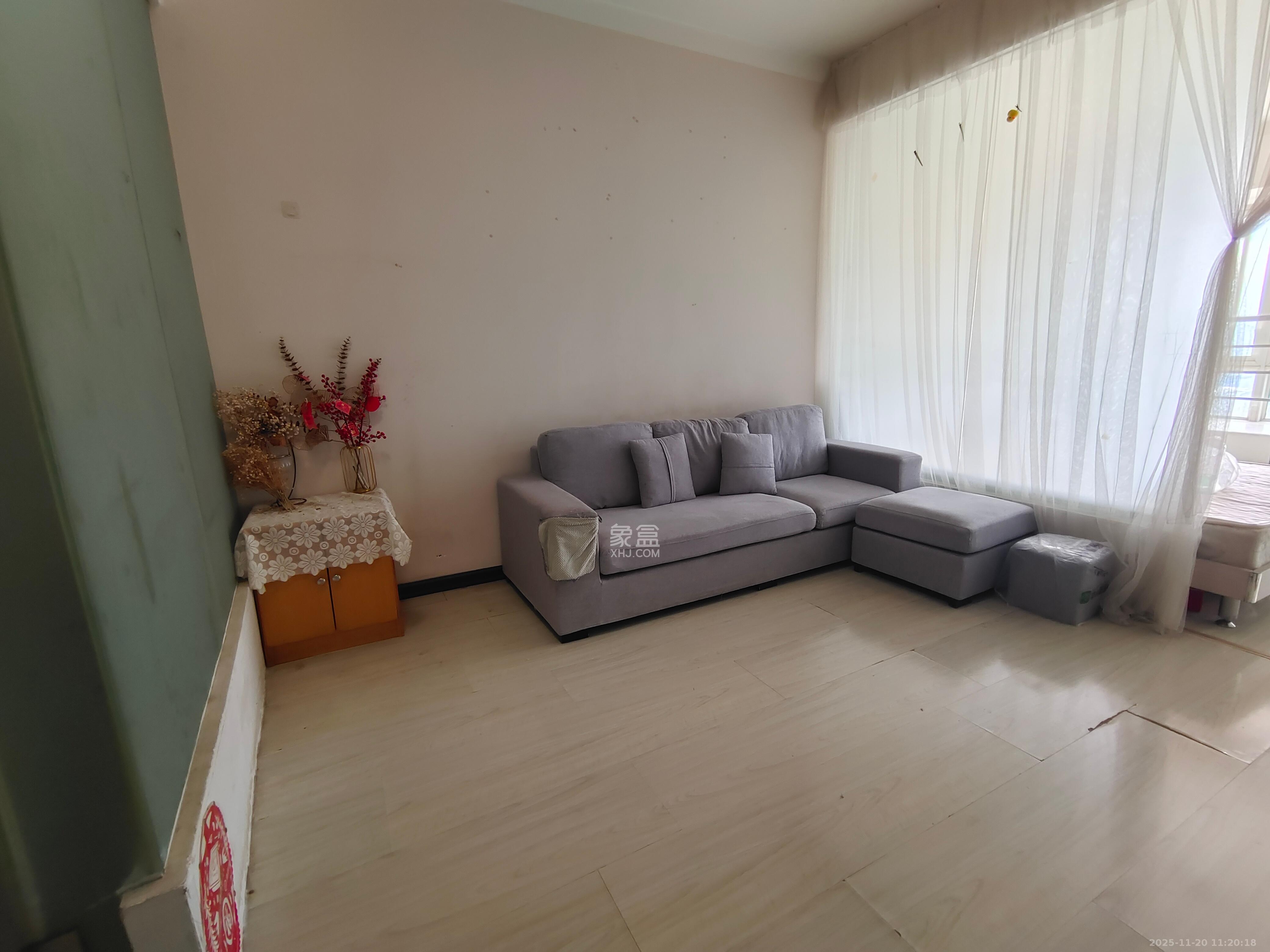 几米空间  1室1厅1卫    1500.0元/月室内图