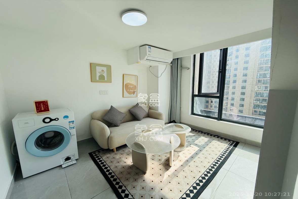 力高凤凰新天 2室1厅1卫 2400.0元/月 力高凤凰新天 2室1厅1卫 2400.0元/月室内图