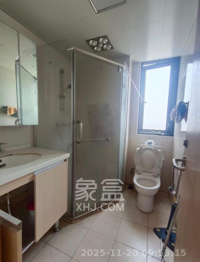 兰亭湾畔 1室0厅0卫 2600.0元/月 兰亭湾畔 1室0厅0卫 2600.0元/月室内图