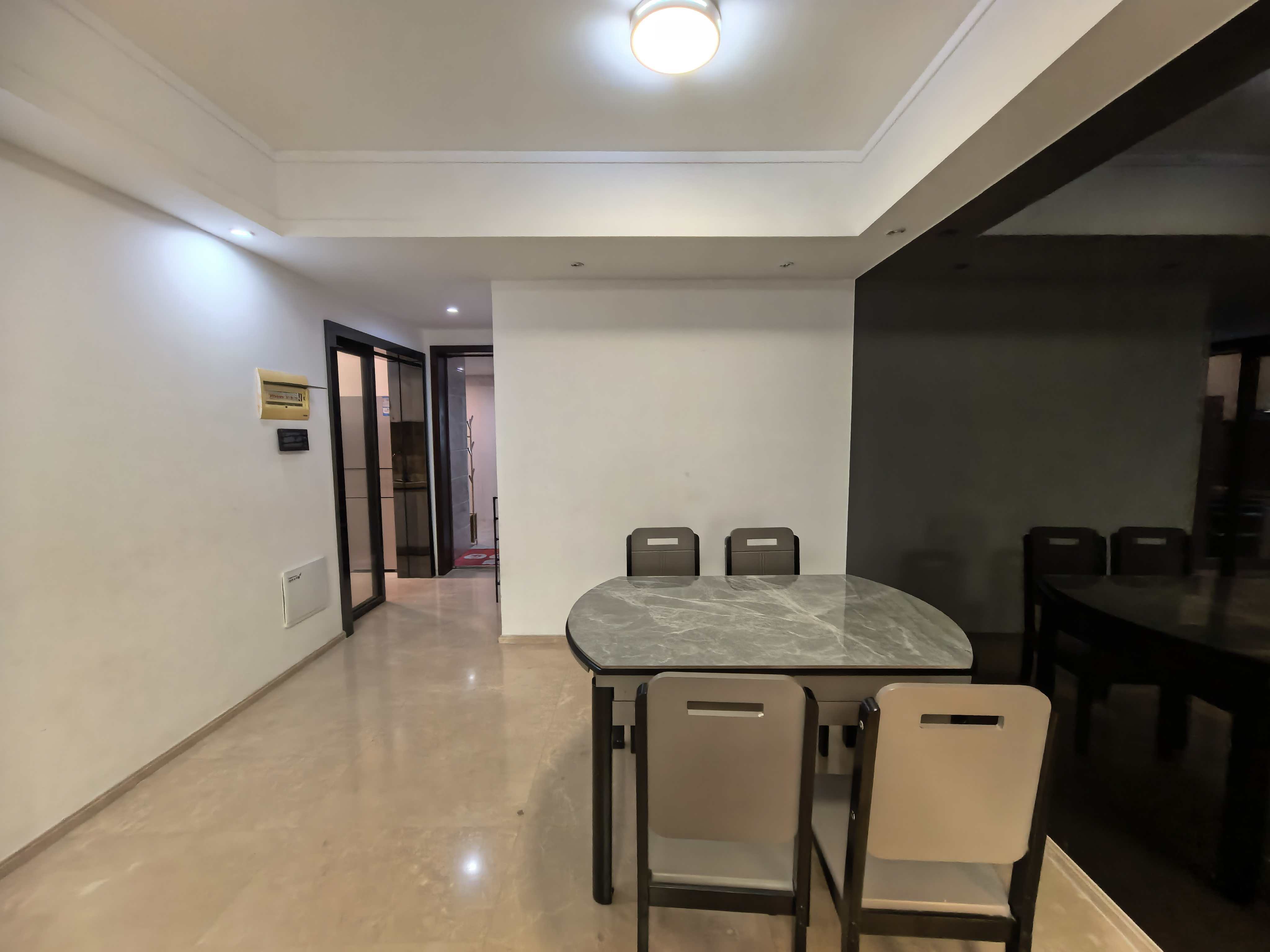 天鹅湾  2室2厅1卫    2500.0元/月室内图1