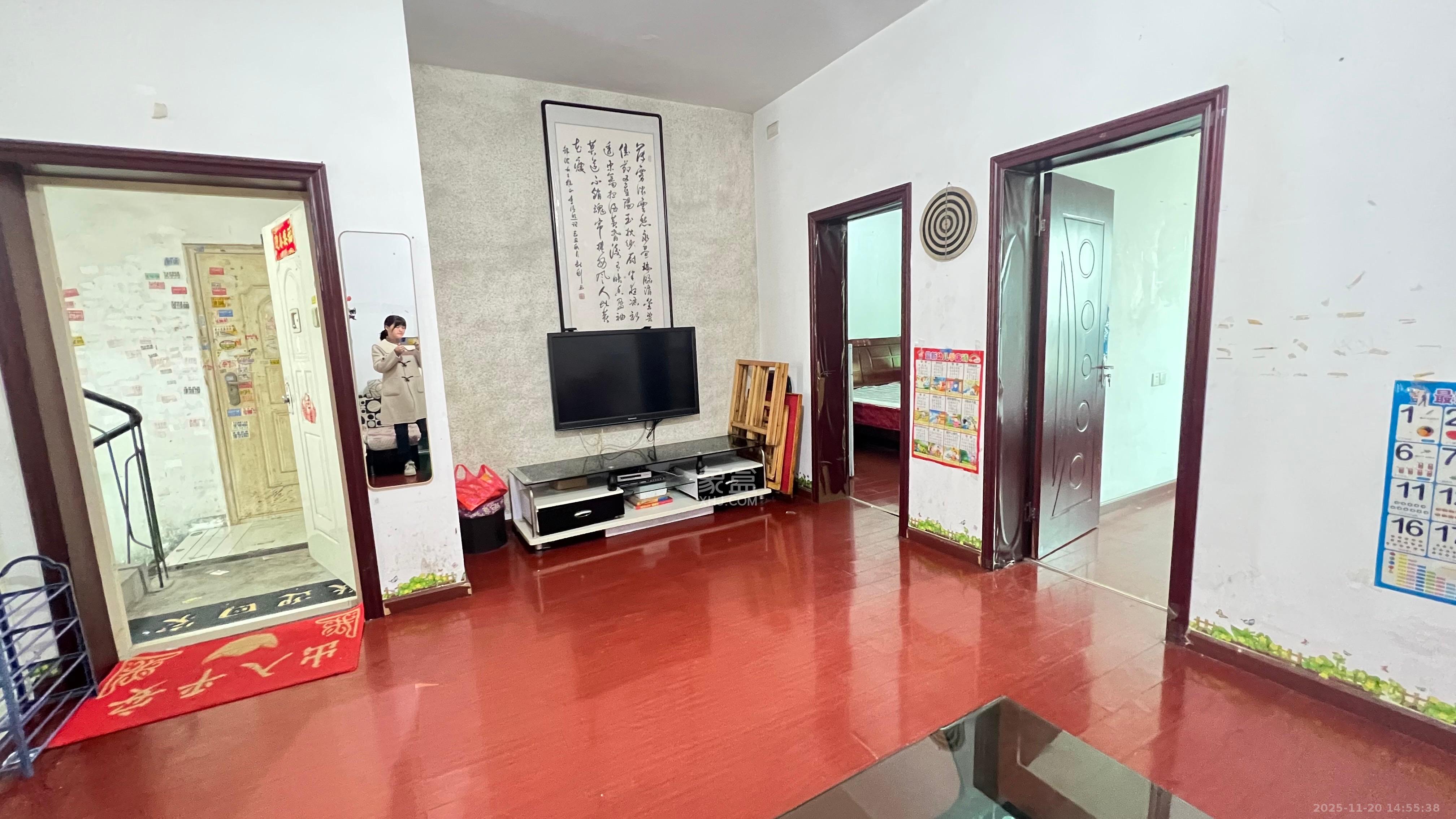 中南汽车世界 2室2厅1卫 1000.0元/月 中南汽车世界 2室2厅1卫 1000.0元/月室内图