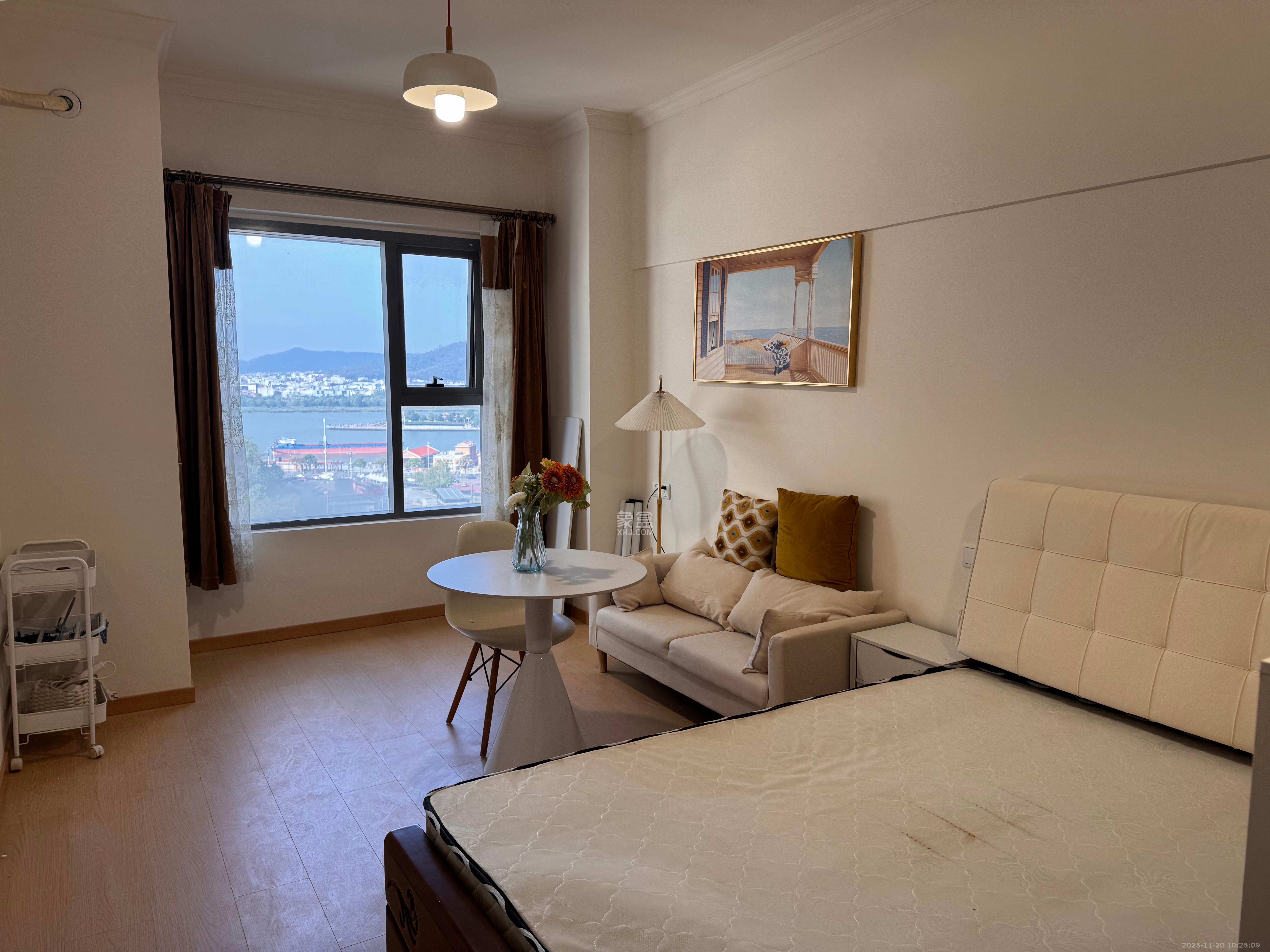 东怡外国(南湖一号) 1室1厅1卫 2000.0元/月 东怡外国(南湖一号) 1室1厅1卫 2000.0元/月室内图