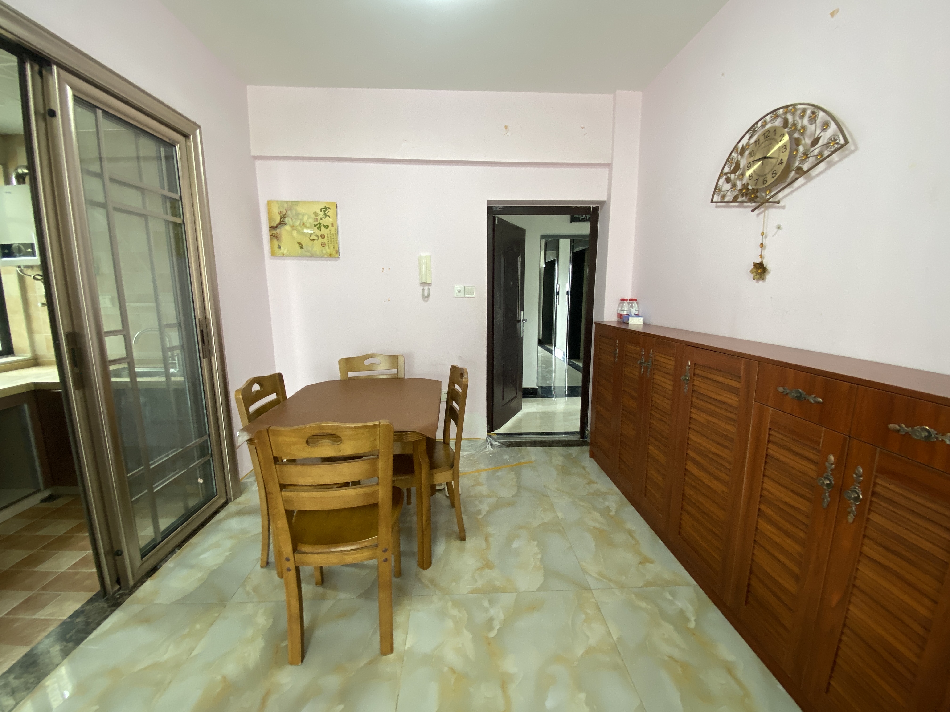 滨江帝景四期 2室1厅1卫 2400.0元/月 滨江帝景四期 2室1厅1卫 2400.0元/月室内图