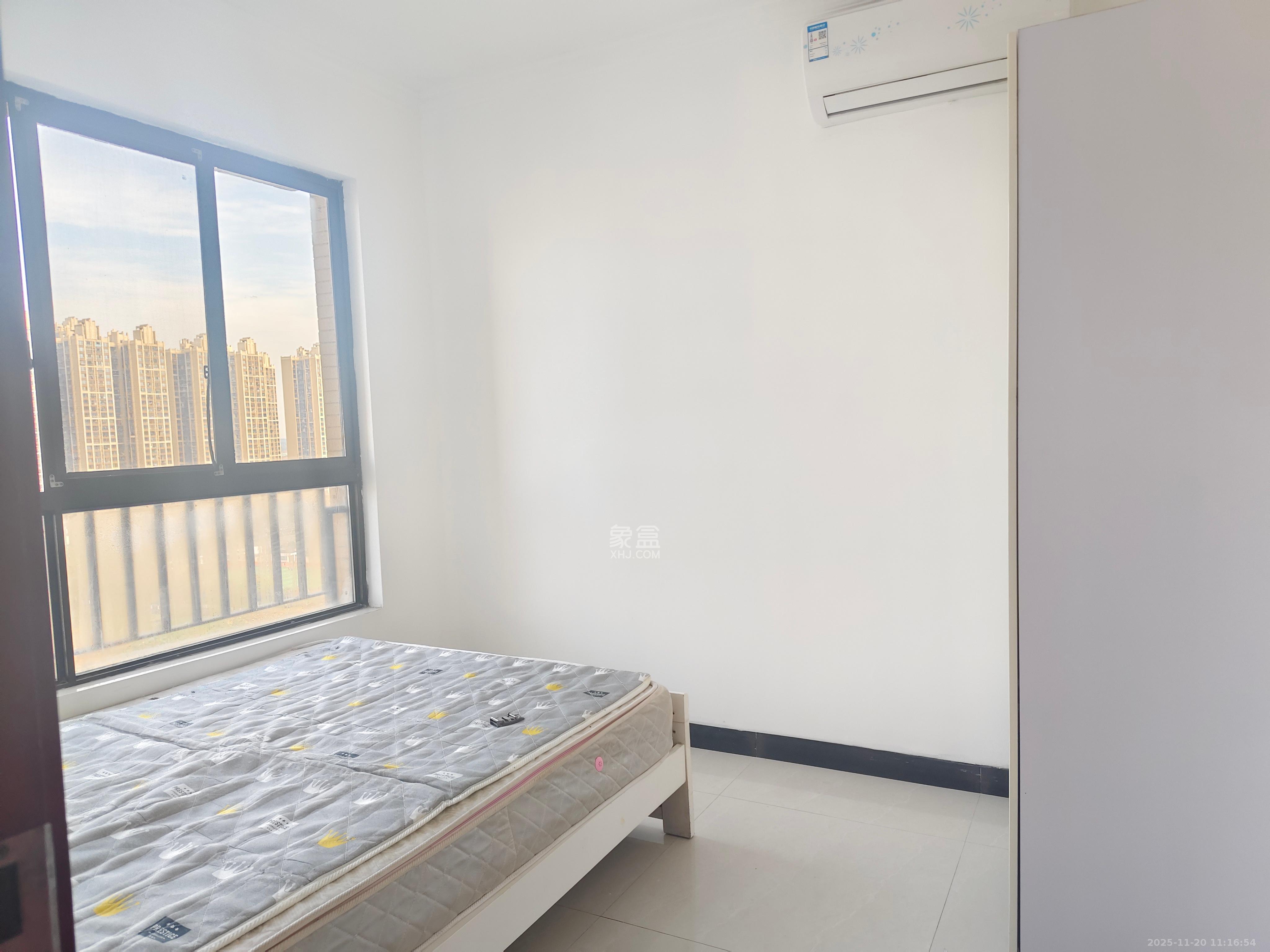 华润凤凰城三期 3室2厅2卫 2000.0元/月 华润凤凰城三期 3室2厅2卫 2000.0元/月室内图