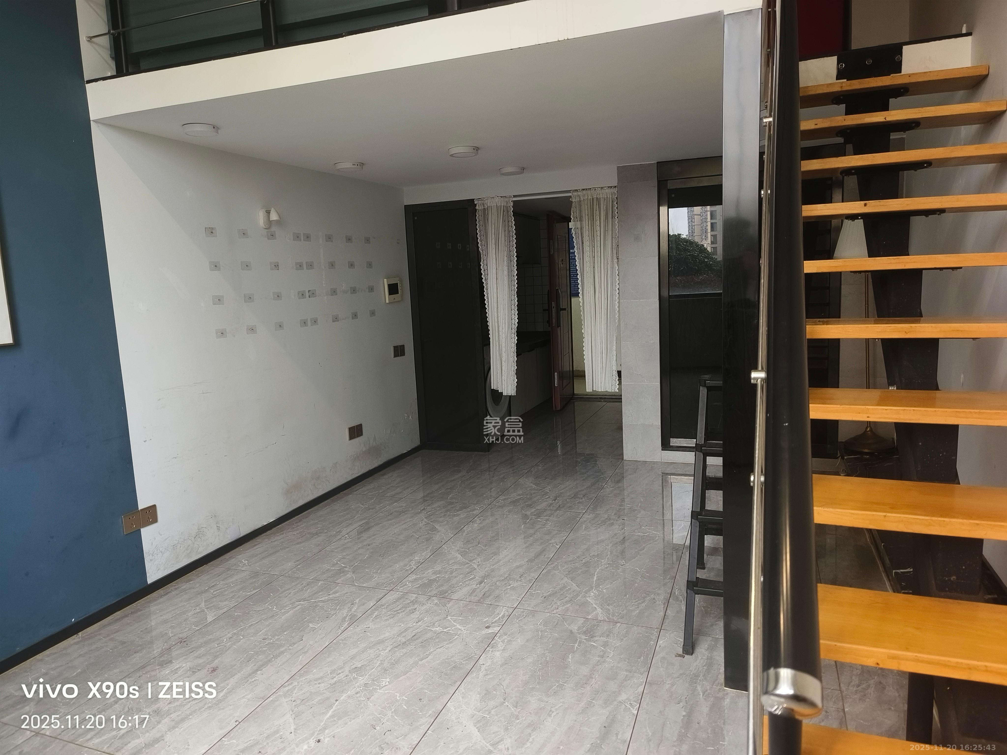 洋湖时代 1室1厅1卫 1400.0元/月 洋湖时代 1室1厅1卫 1400.0元/月室内图