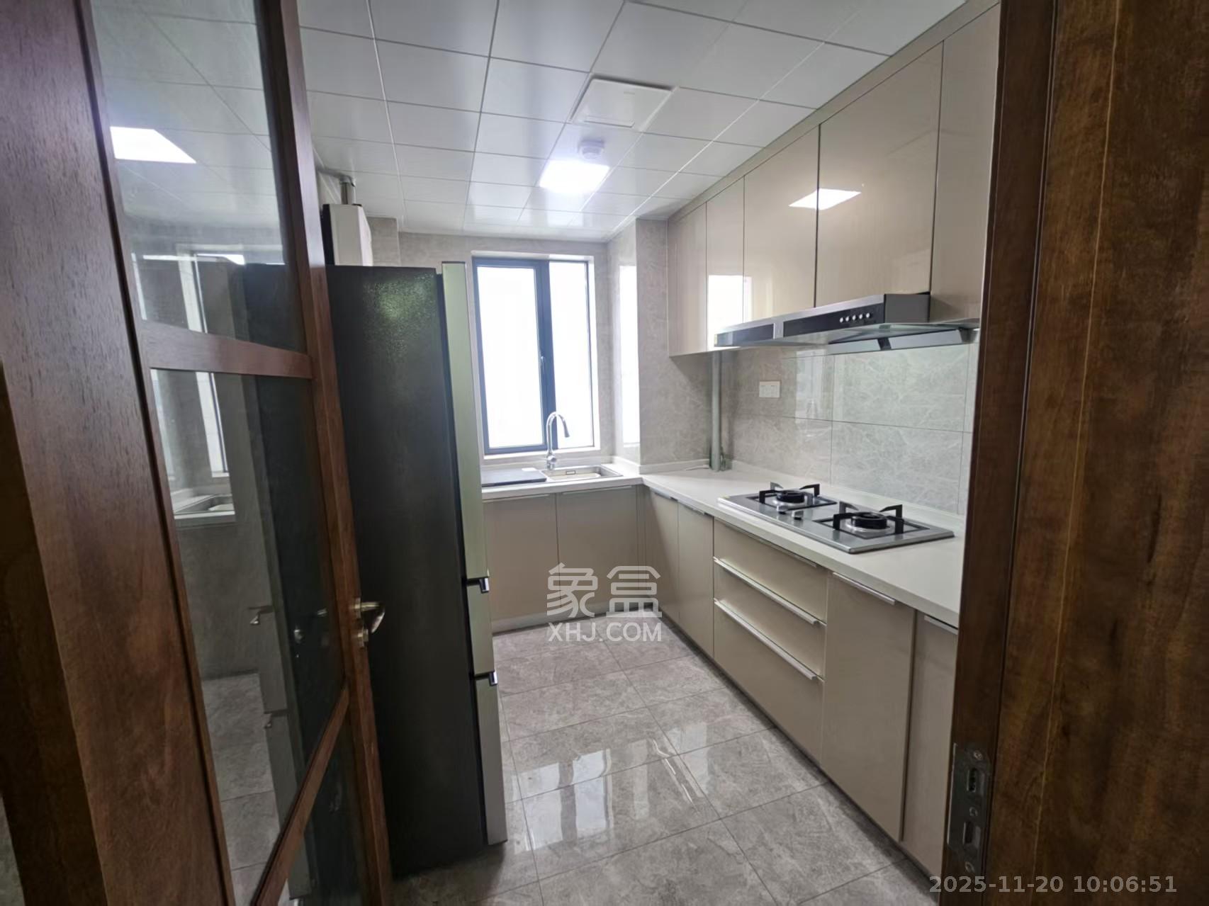 旭辉都会山 3室2厅2卫 4000.0元/月 旭辉都会山 3室2厅2卫 4000.0元/月室内图