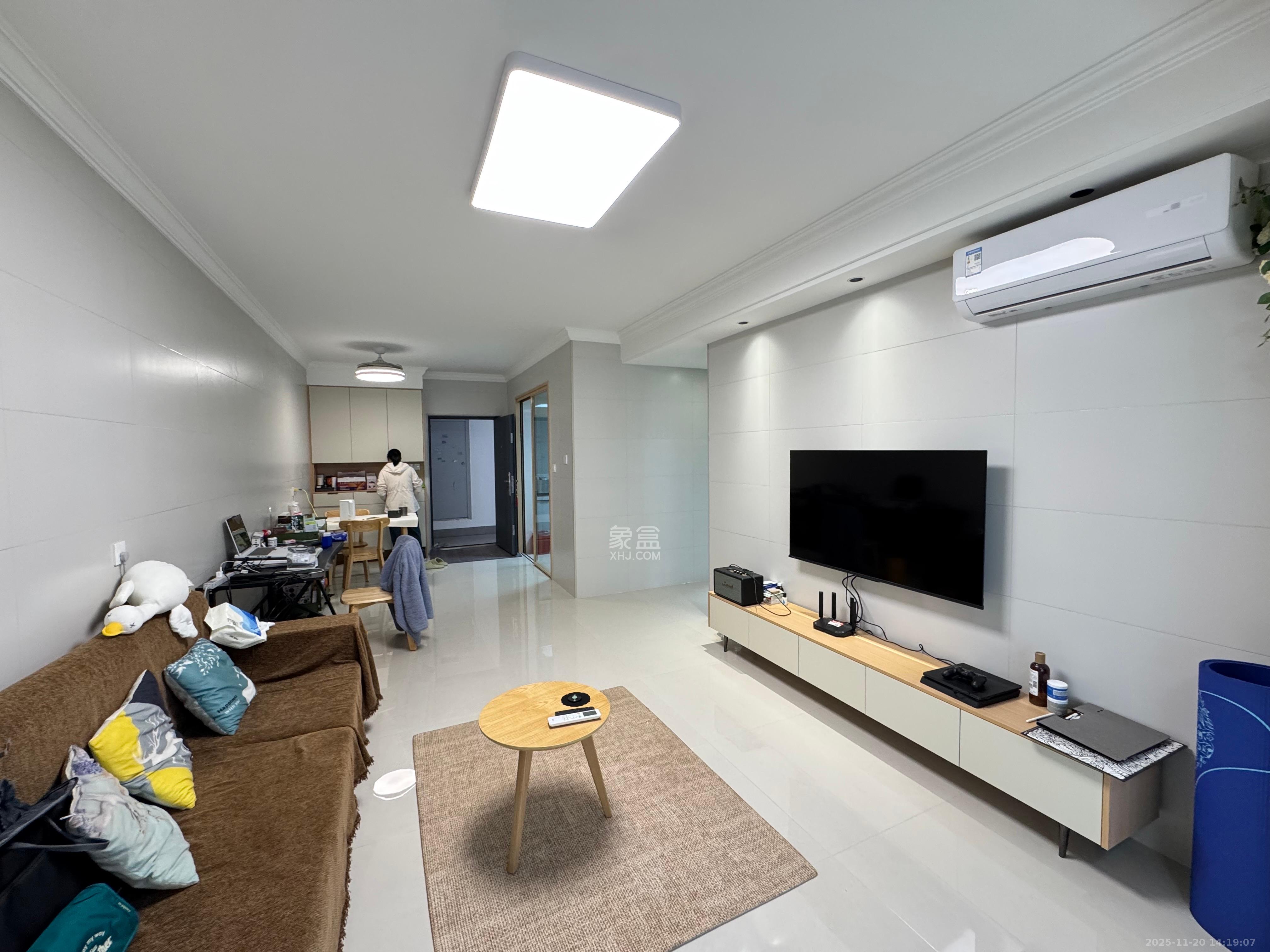 旭日嘉苑  2室1厅1卫    2500.0元/月室内图