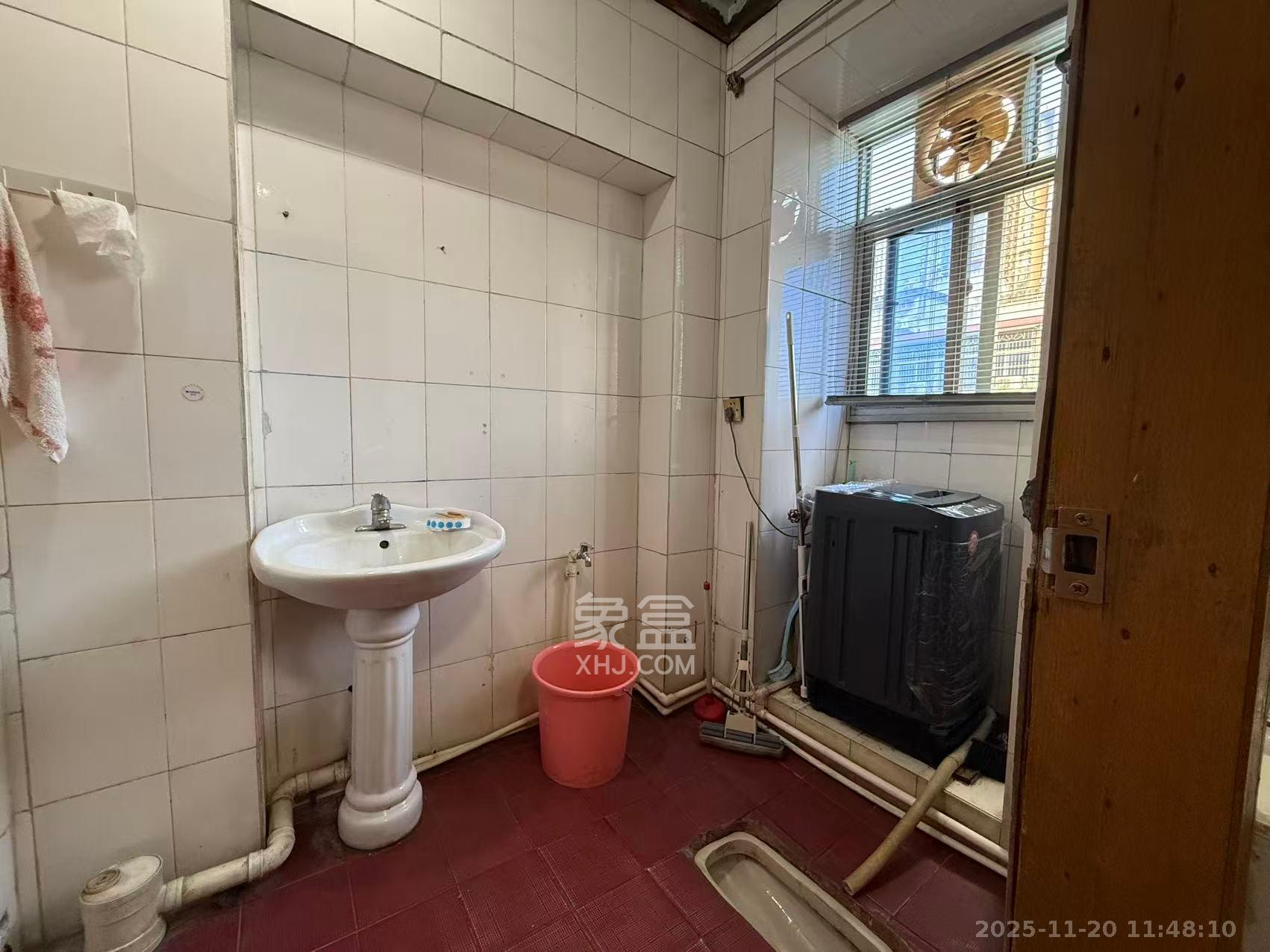 陈家湖小区 2室1厅1卫 1500.0元/月 陈家湖小区 2室1厅1卫 1500.0元/月室内图