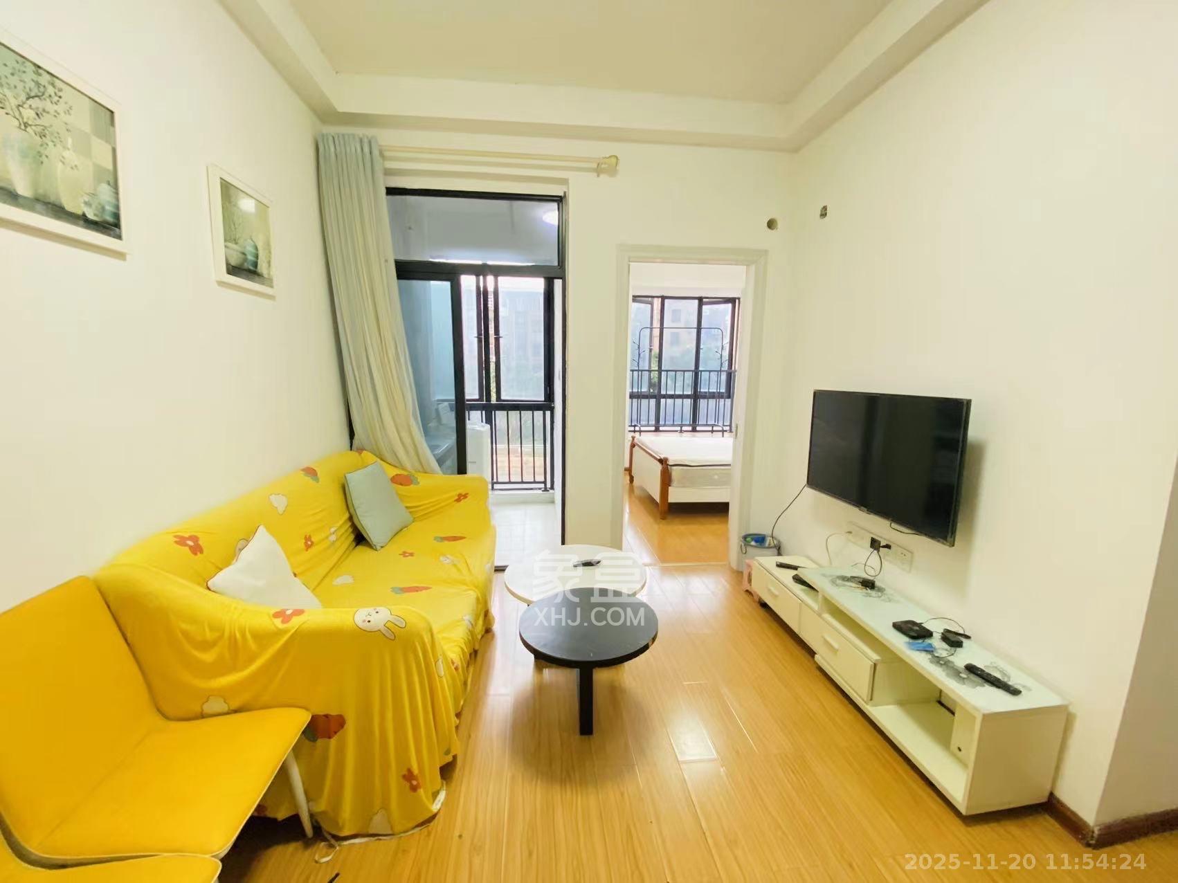 荣悦台 1室1厅1卫 2000.0元/月 荣悦台 1室1厅1卫 2000.0元/月室内图