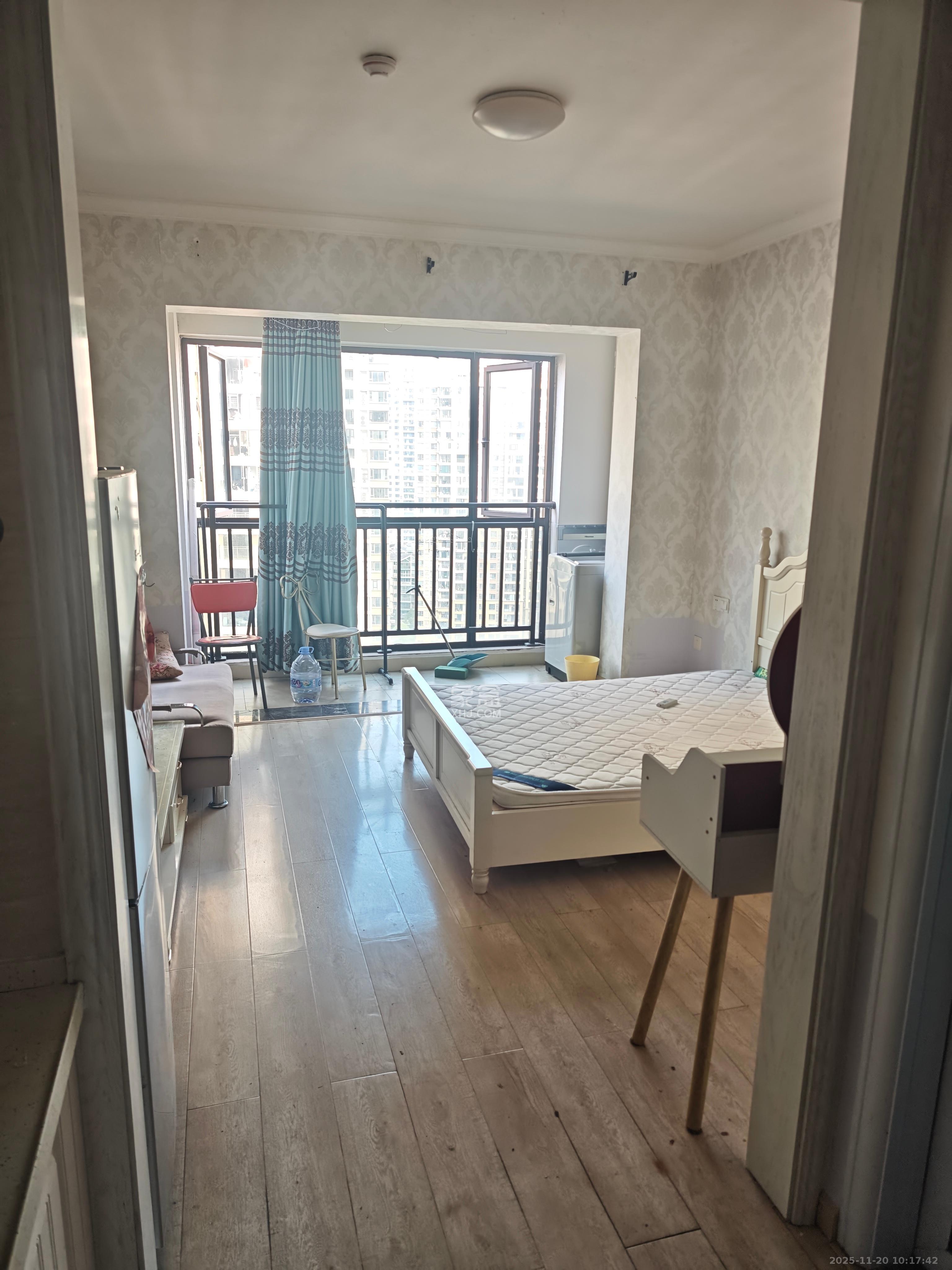 五江天街北区 1室1厅1卫 1300.0元/月 五江天街北区 1室1厅1卫 1300.0元/月室内图