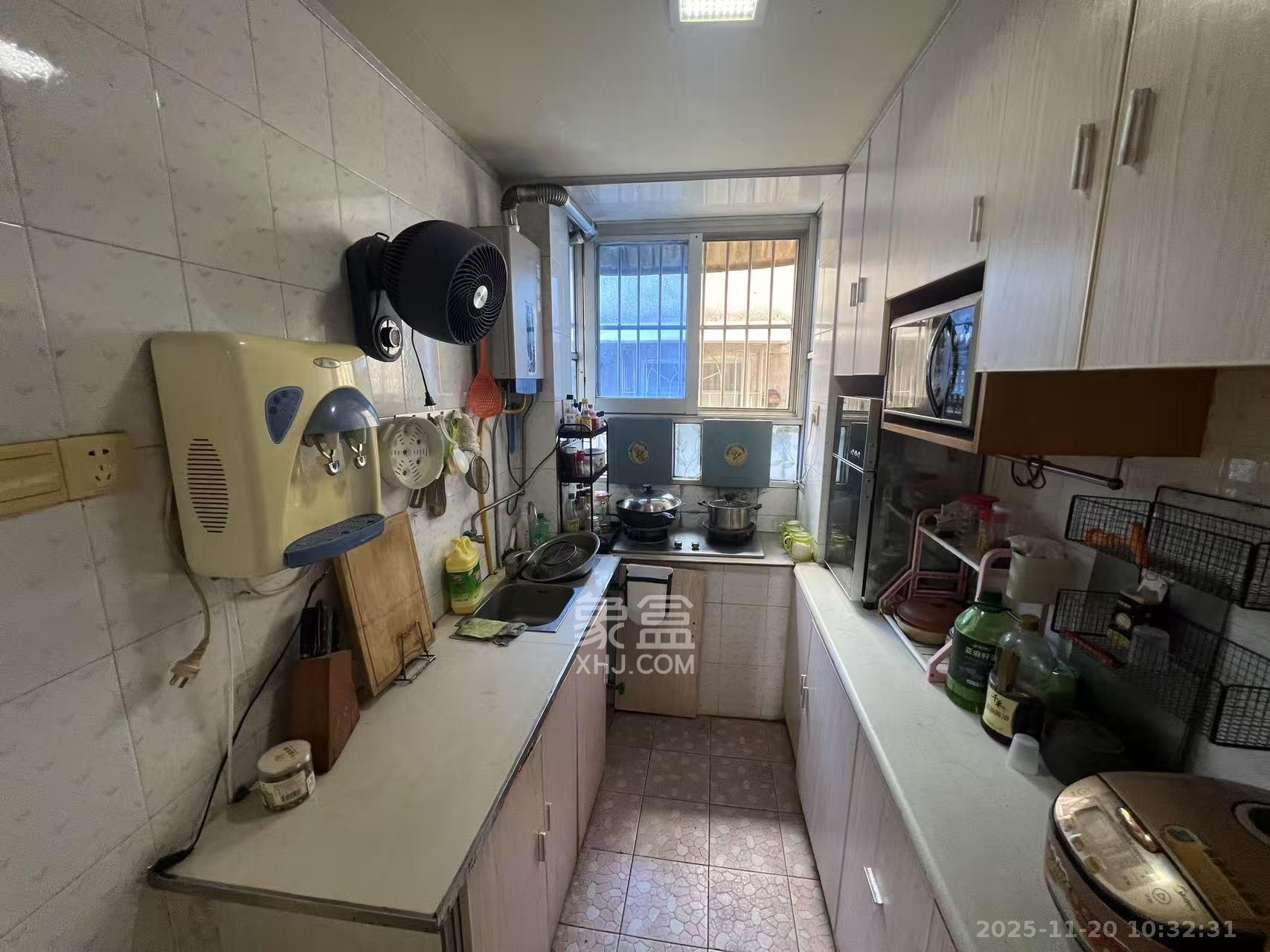 福乐凯公寓 3室2厅2卫 3000.0元/月 福乐凯公寓 3室2厅2卫 3000.0元/月室内图