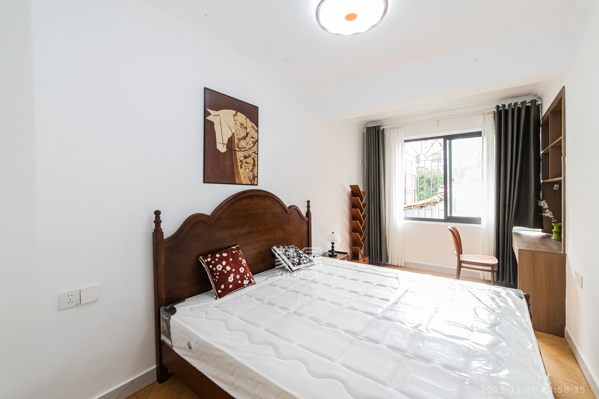 植物油宿舍 1室0厅0卫 55.8万 植物油宿舍 1室0厅0卫 55.8万卧室