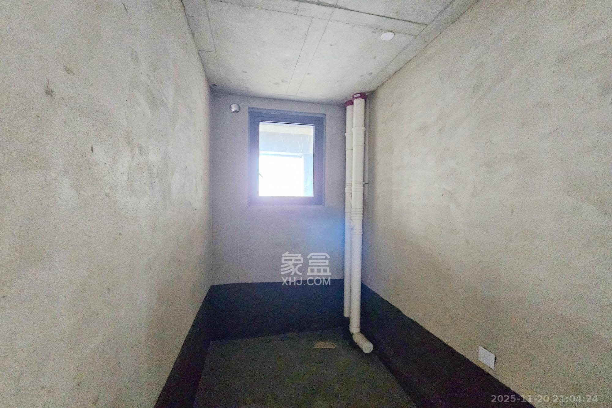 明昇壹城(明昇时代广场)二期 4室2厅3卫 228.0万 明昇壹城(明昇时代广场)二期 4室2厅3卫 228.0万其他