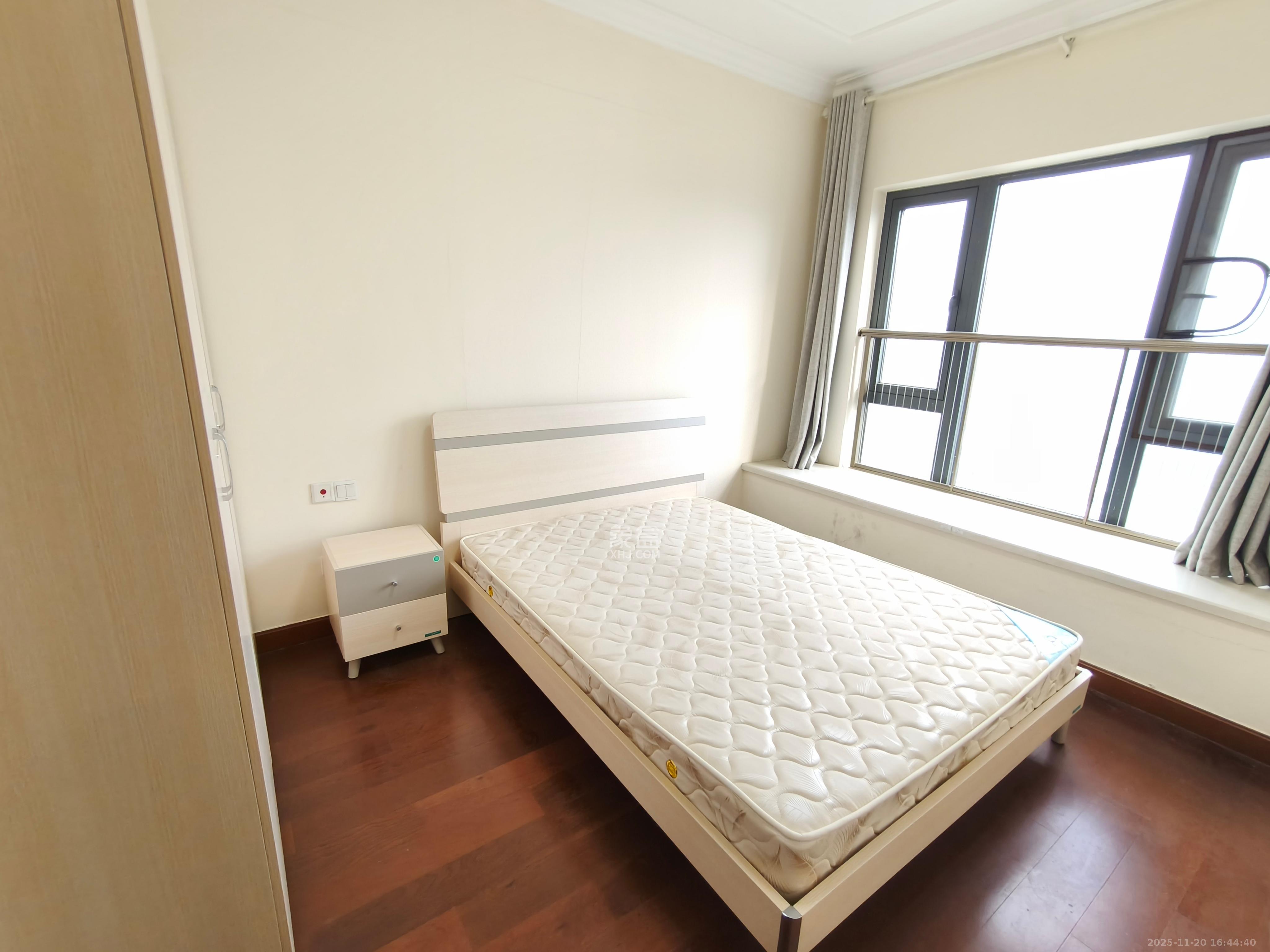 恒大御景半岛锦绣苑  3室2厅1卫    2500.0元/月室内图