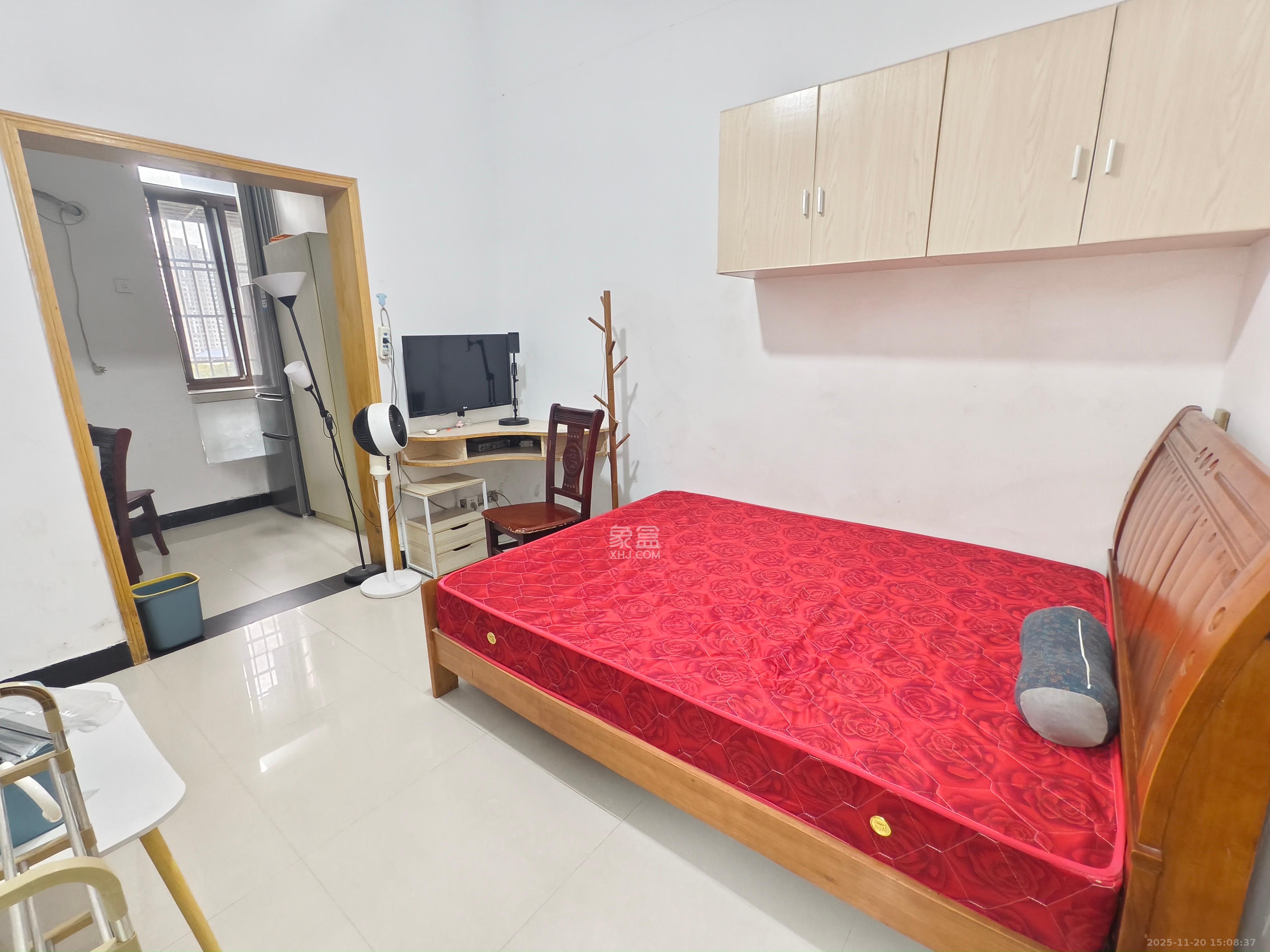 湖湾世景 1室1厅1卫 1180.0元/月 湖湾世景 1室1厅1卫 1180.0元/月室内图