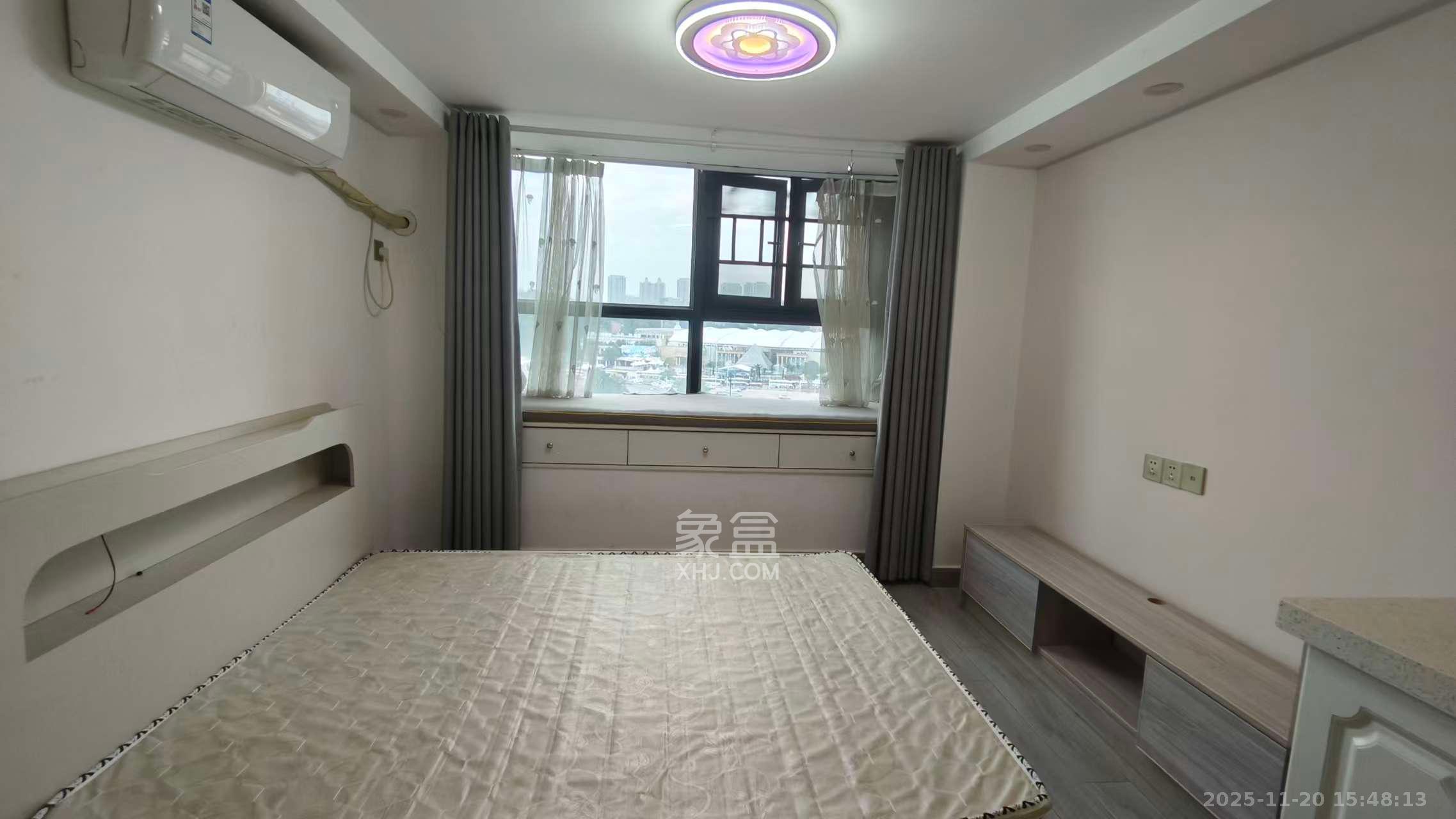 弘坤云寓  1室1厅1卫    1600.0元/月