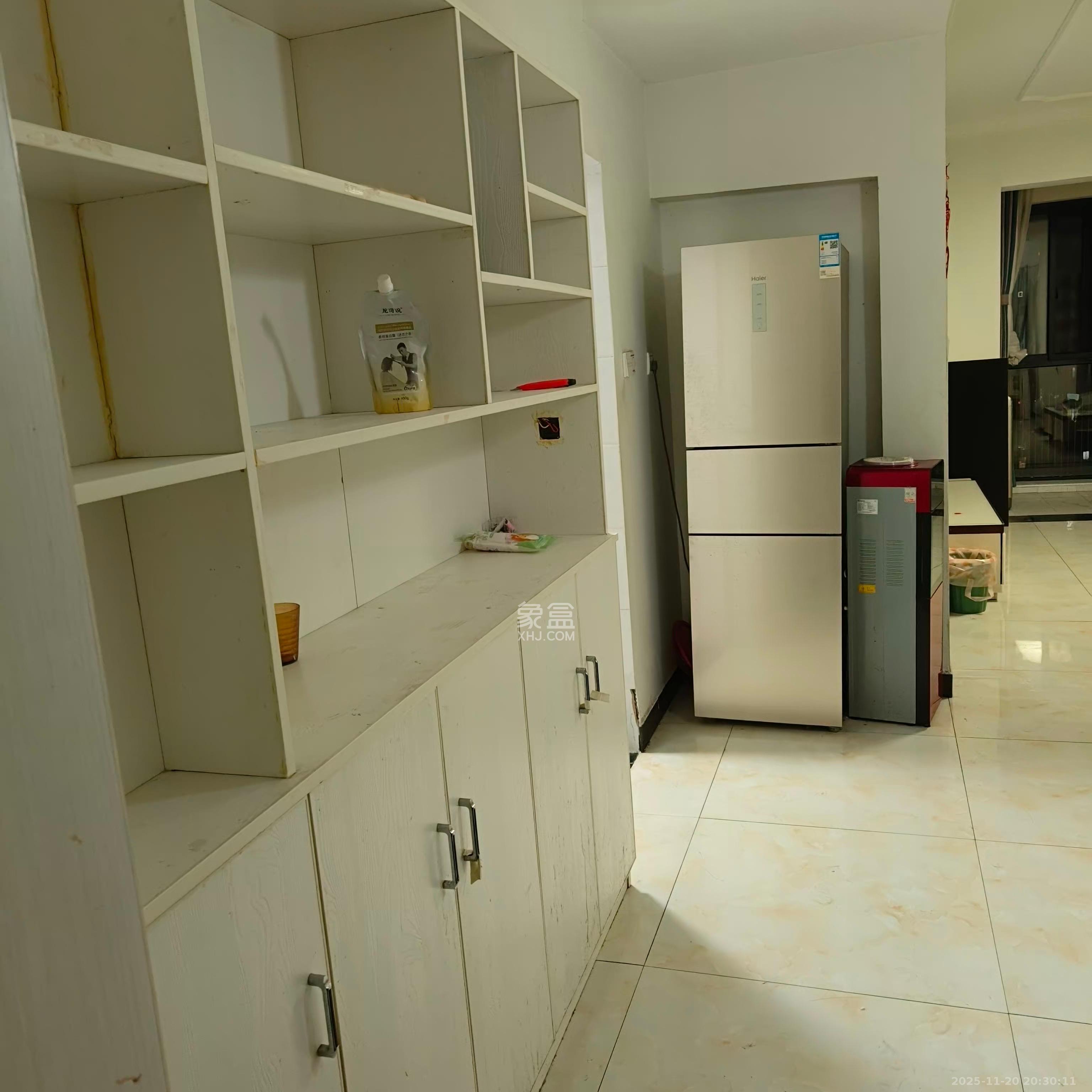 辉煌国际城二期 2室2厅1卫 2100.0元/月 辉煌国际城二期 2室2厅1卫 2100.0元/月室内图