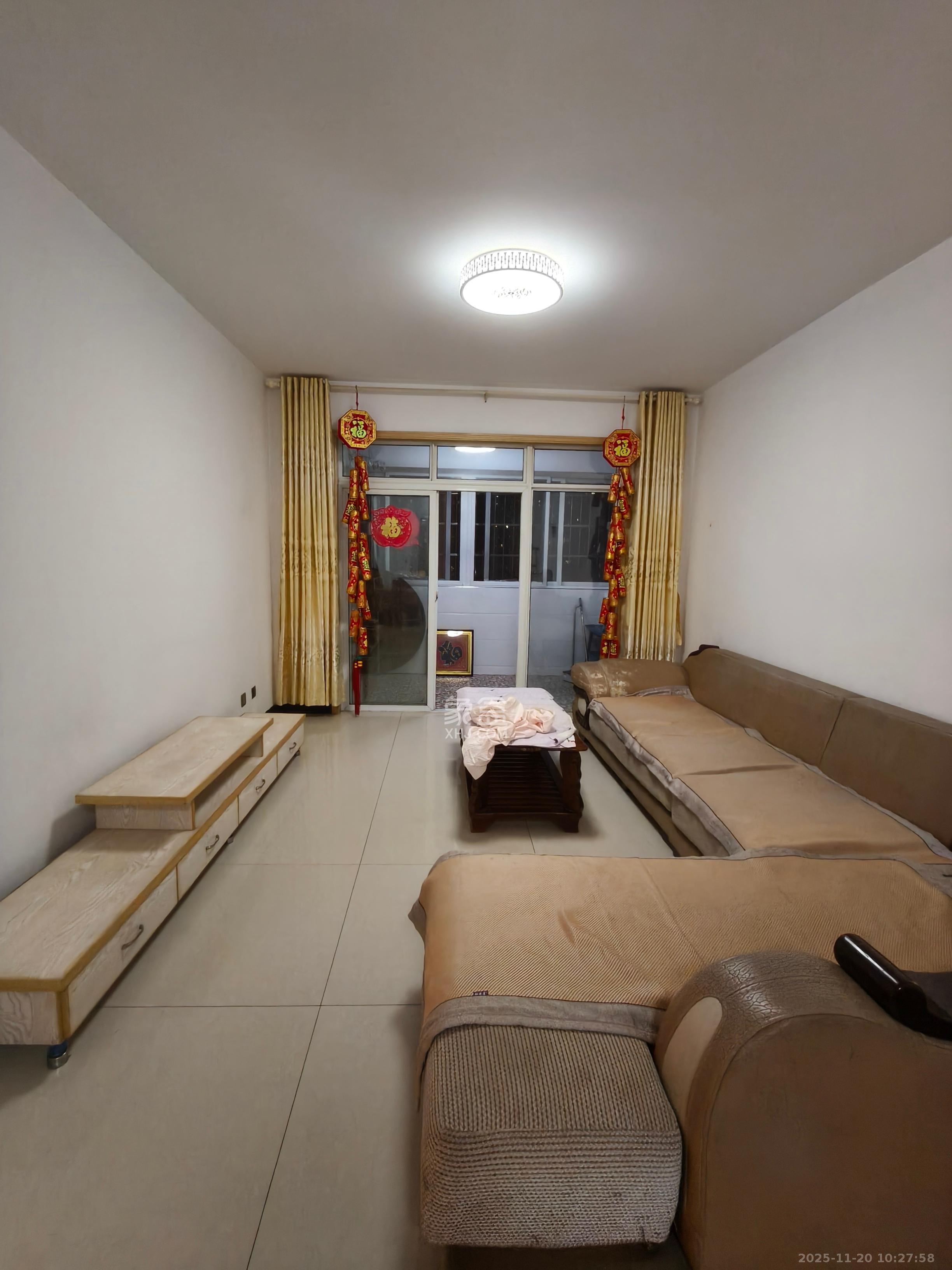 星城新宇黎锦苑  2室2厅1卫    1600.0元/月