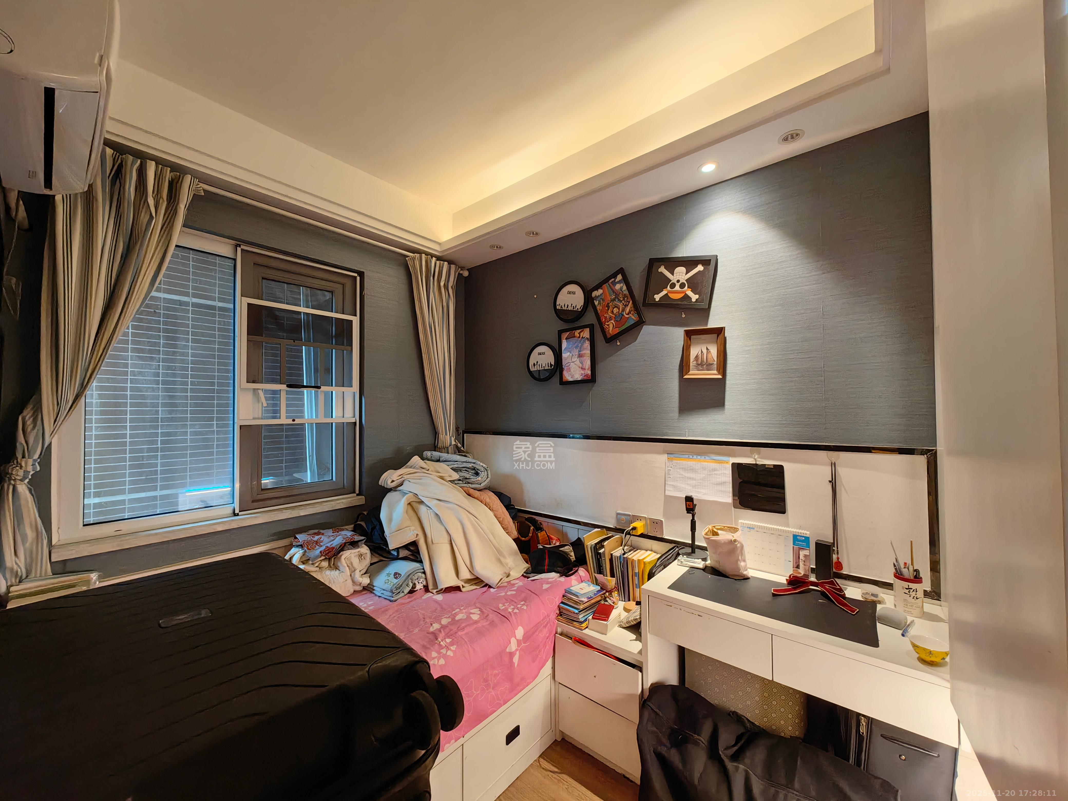 海伦春天 3室2厅1卫 2300.0元/月 海伦春天 3室2厅1卫 2300.0元/月室内图