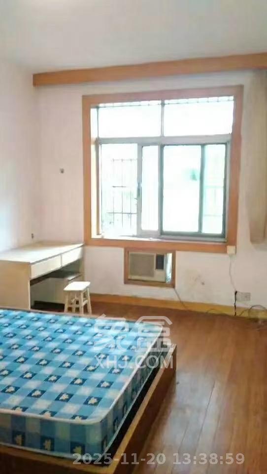 海利宿舍 3室2厅1卫 2500.0元/月 海利宿舍 3室2厅1卫 2500.0元/月室内图