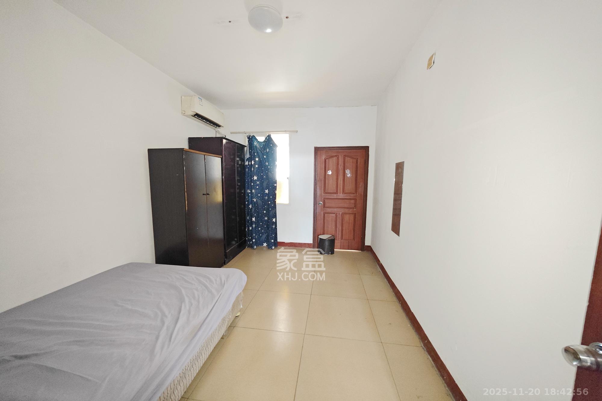 天韵家园  3室2厅2卫    55.0万卧室