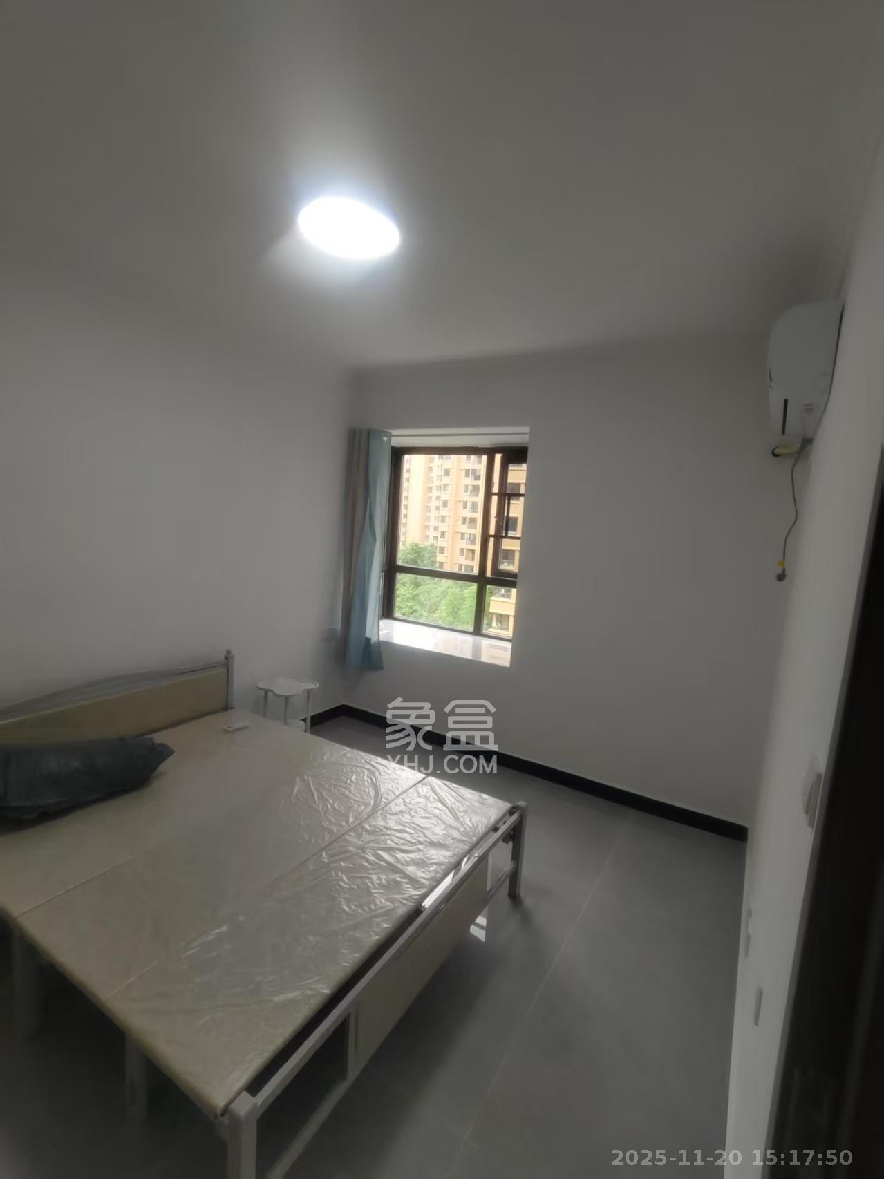 北辰中央公园C区  3室1厅1卫    2400.0元/月室内图