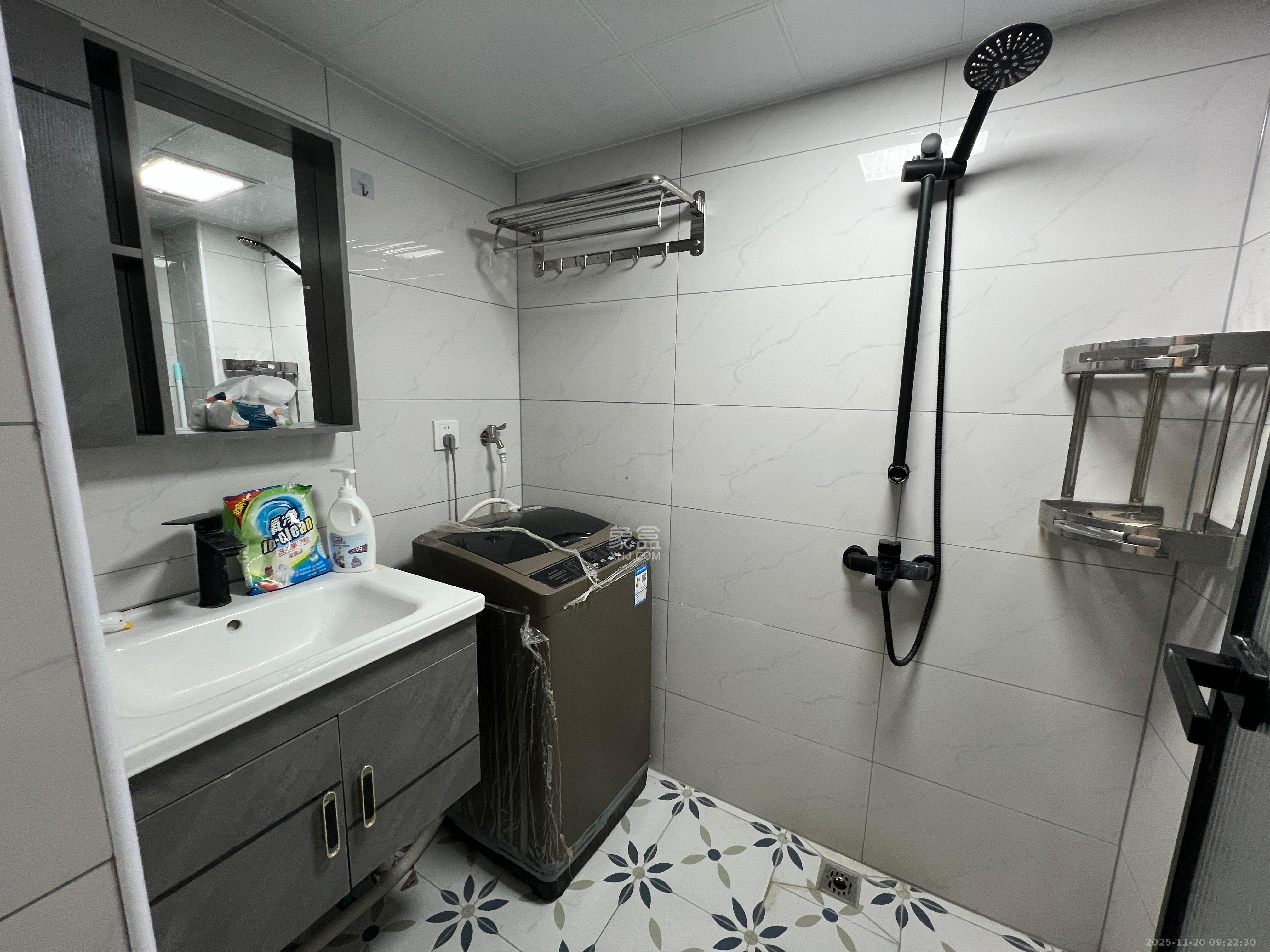 卓越江岸 1室0厅0卫 1700.0元/月 卓越江岸 1室0厅0卫 1700.0元/月室内图