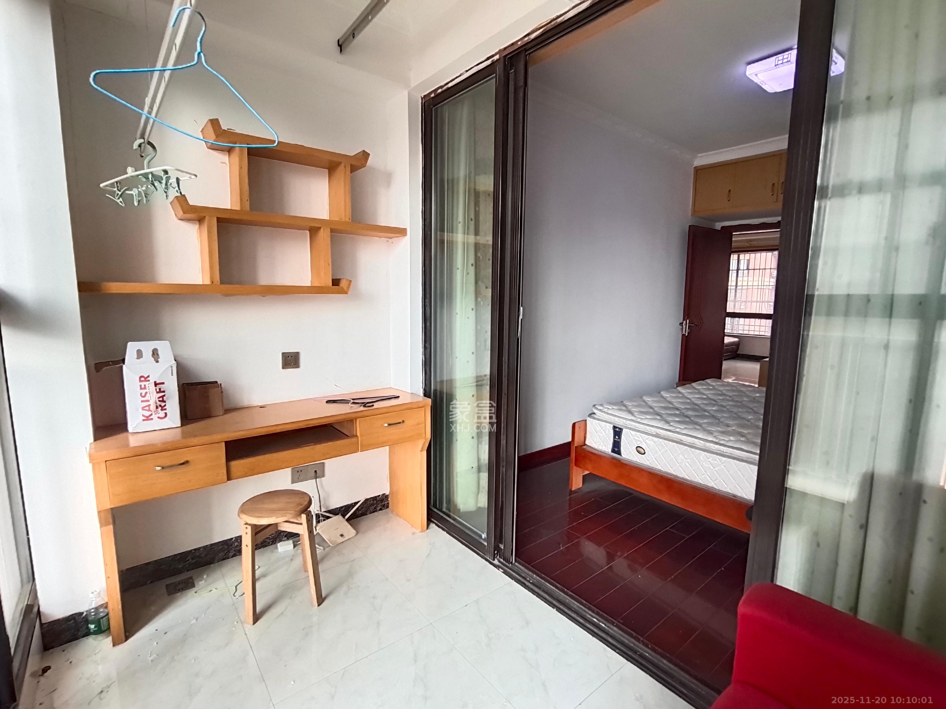 新城国际花都 3室2厅1卫 1500.0元/月 新城国际花都 3室2厅1卫 1500.0元/月室内图