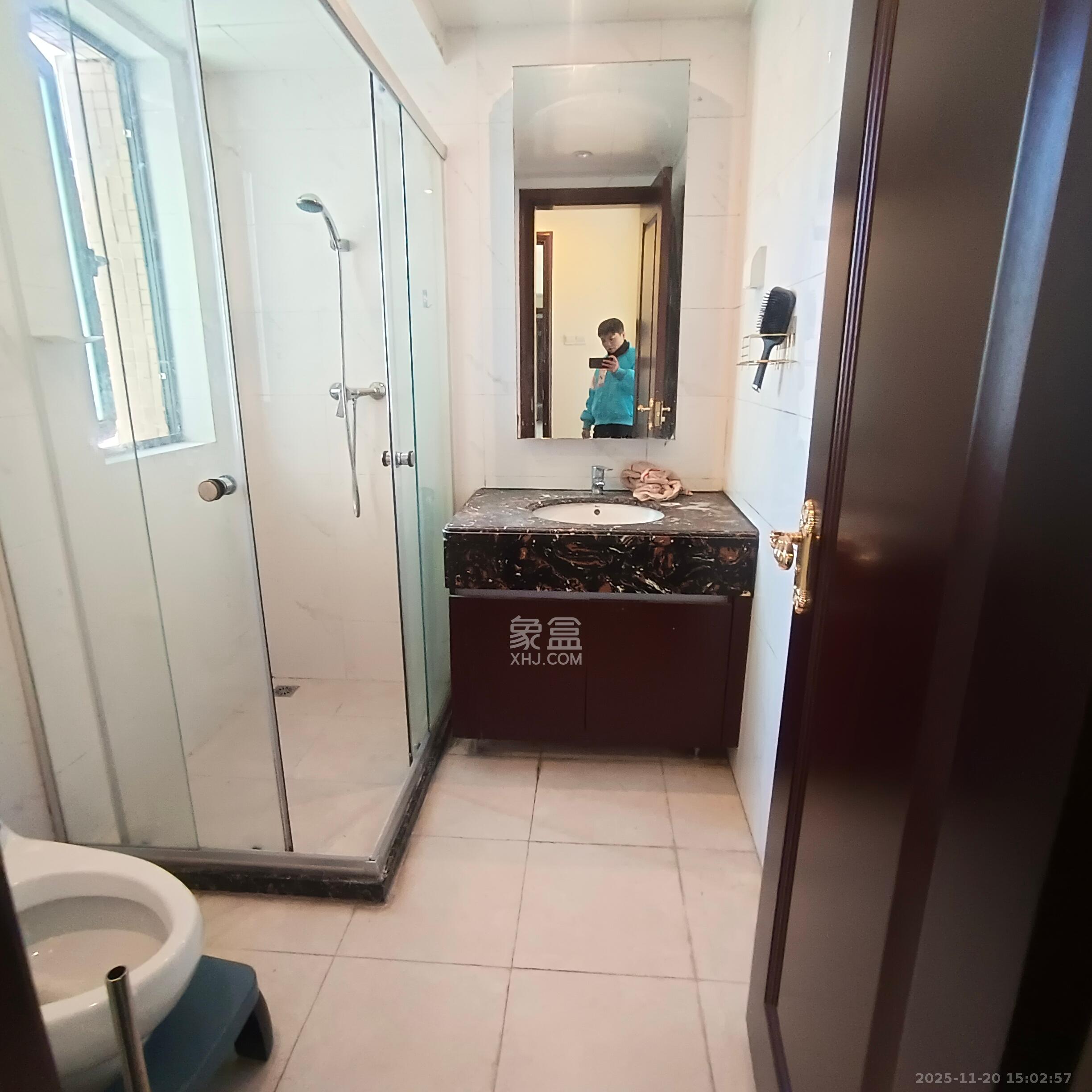 恒大雅苑  3室2厅2卫    2500.0元/月室内图