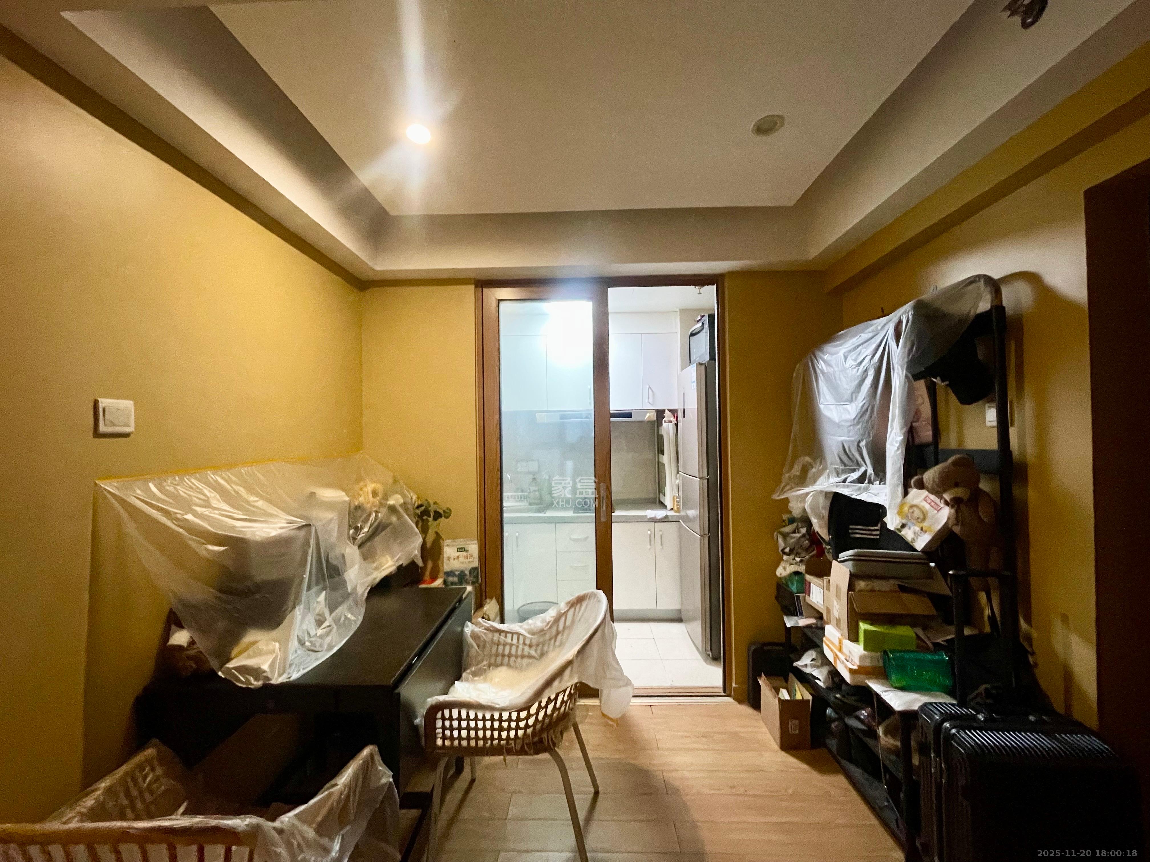 荣泰广场 2室1厅1卫 2500.0元/月 荣泰广场 2室1厅1卫 2500.0元/月室内图