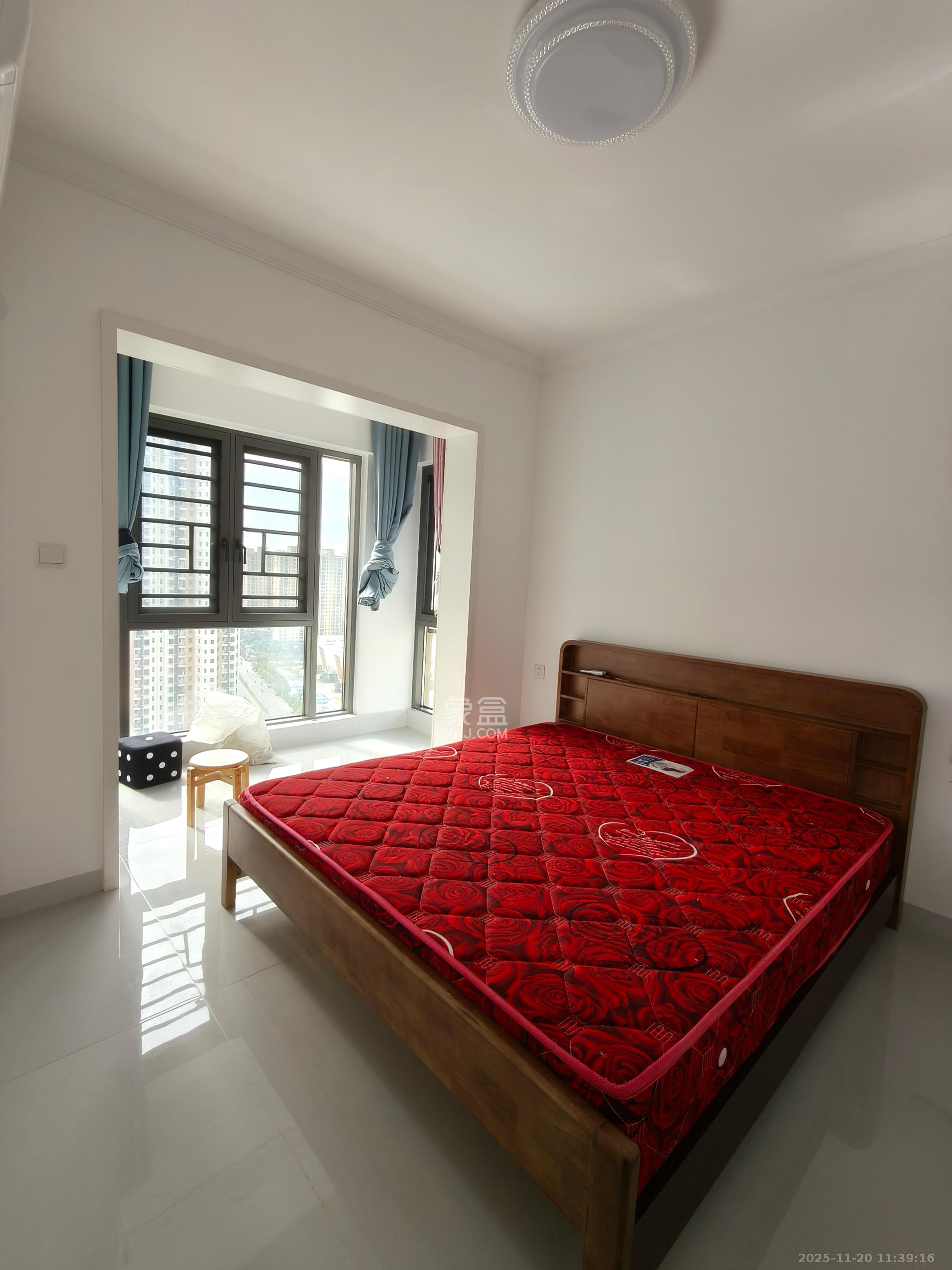 和景家园一期  2室2厅1卫    1800.0元/月室内图