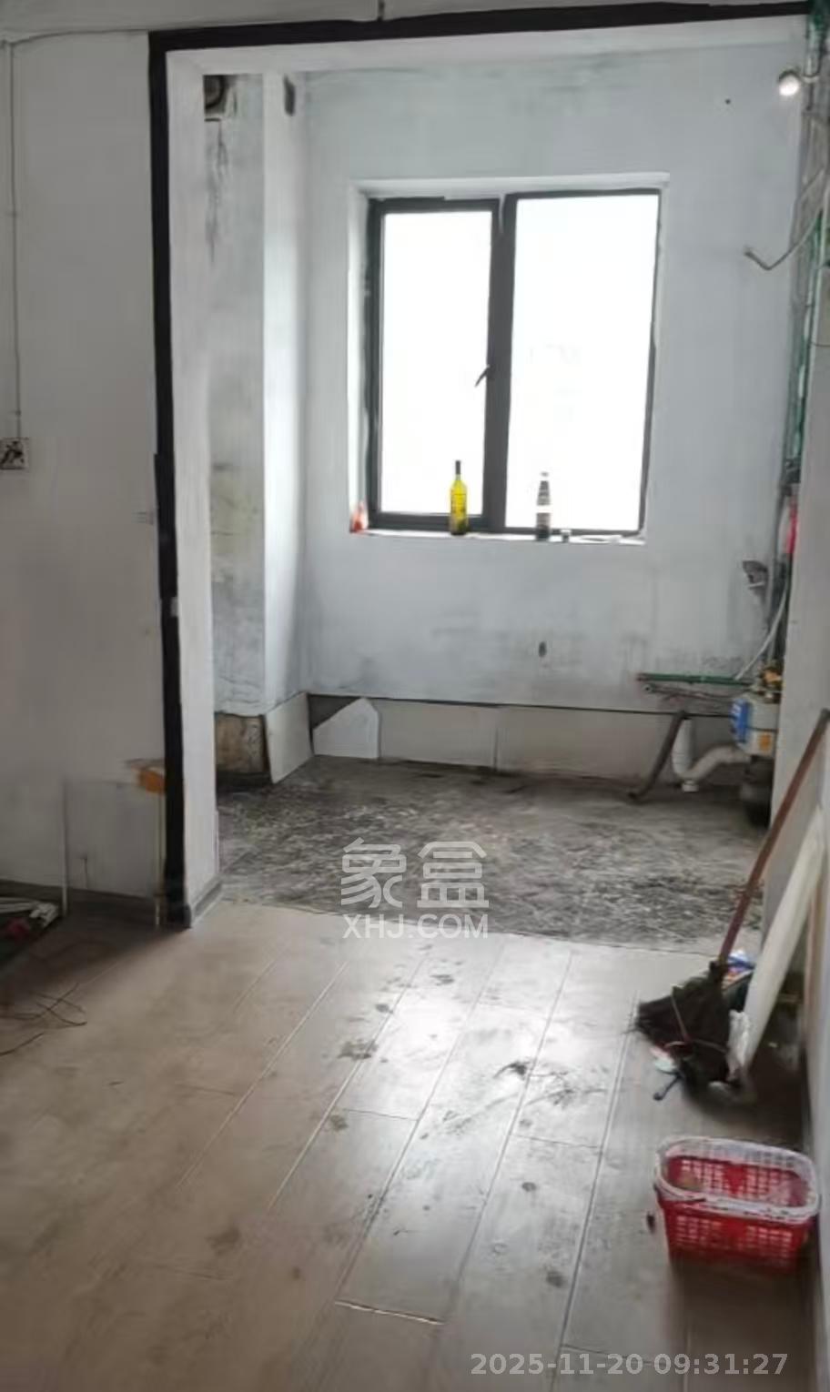 湾田九华湖畔壹号  4室2厅2卫    56.8万