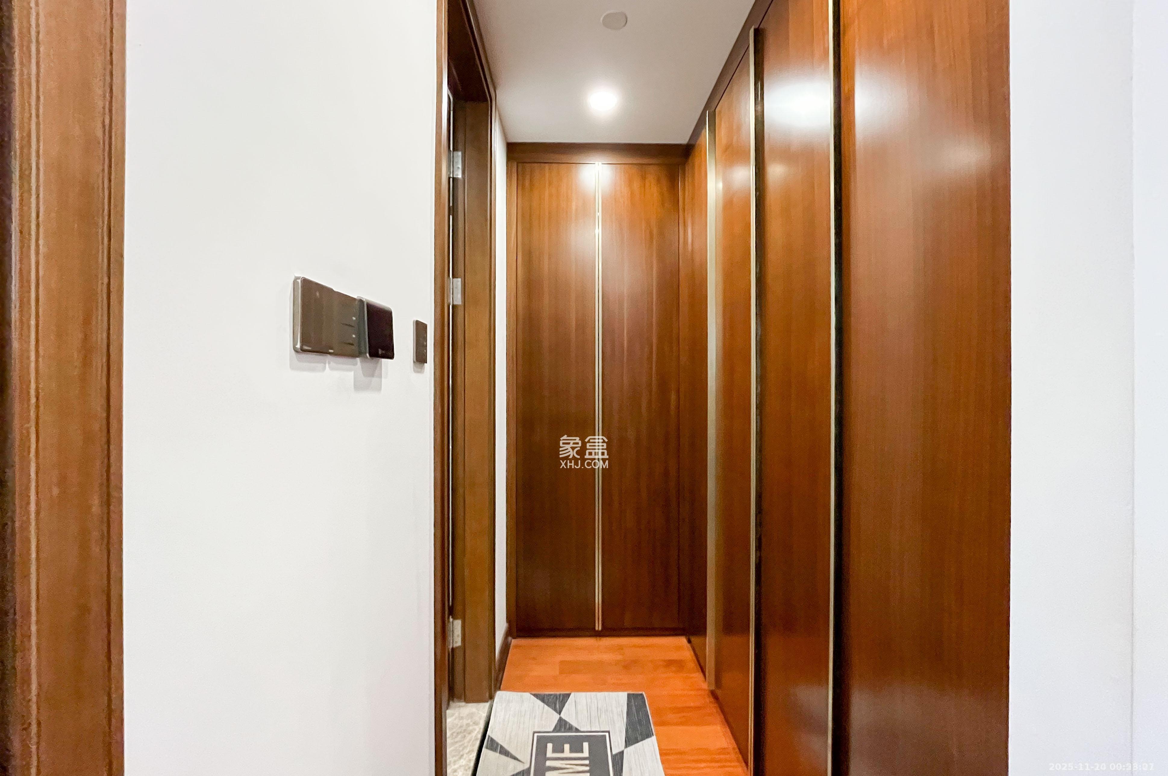 中海梅溪湖壹号 4室2厅2卫 13000.0元/月 中海梅溪湖壹号 4室2厅2卫 13000.0元/月室内图