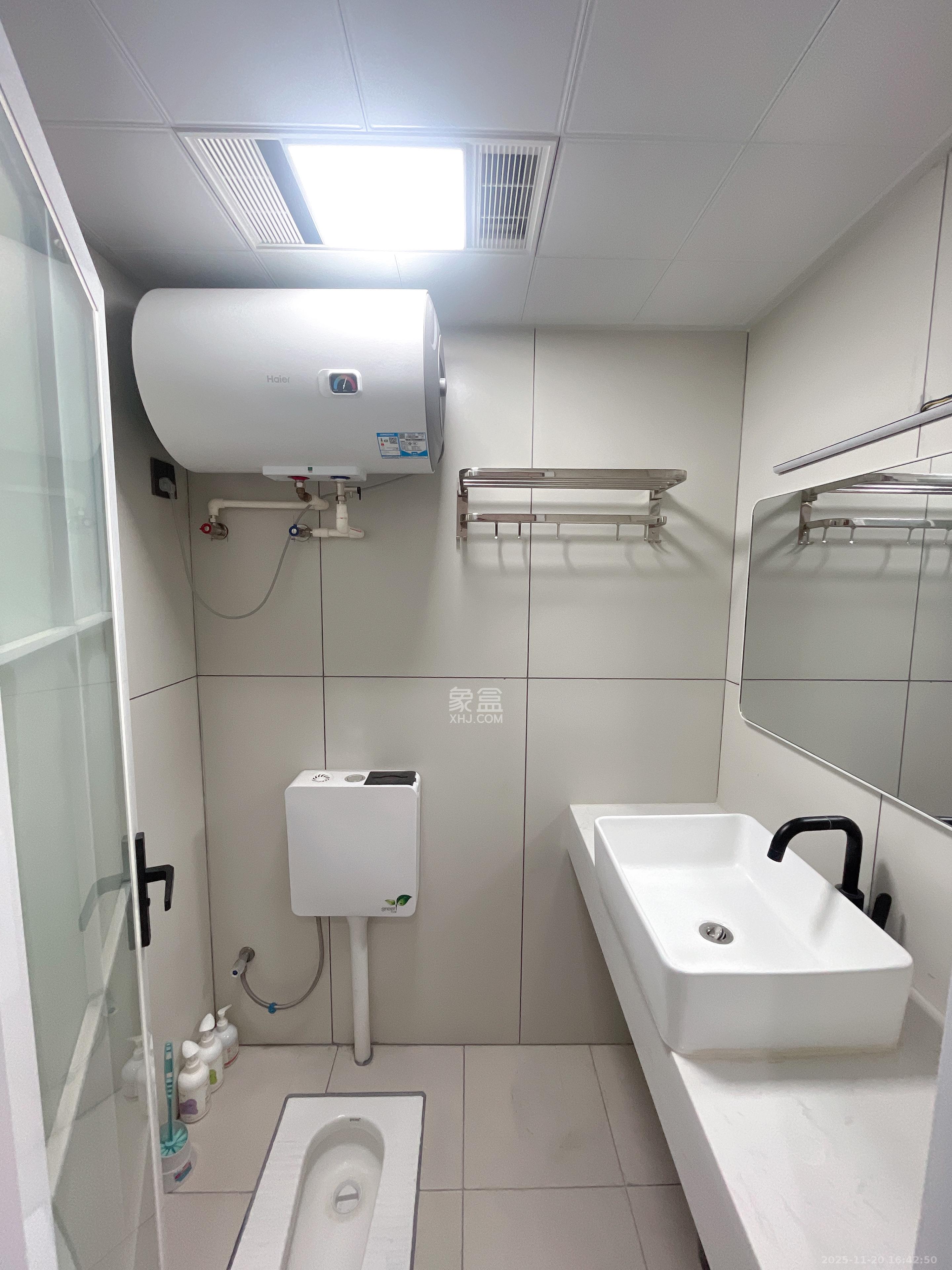 保利天禧EF区  1室1厅1卫    1600.0元/月室内图