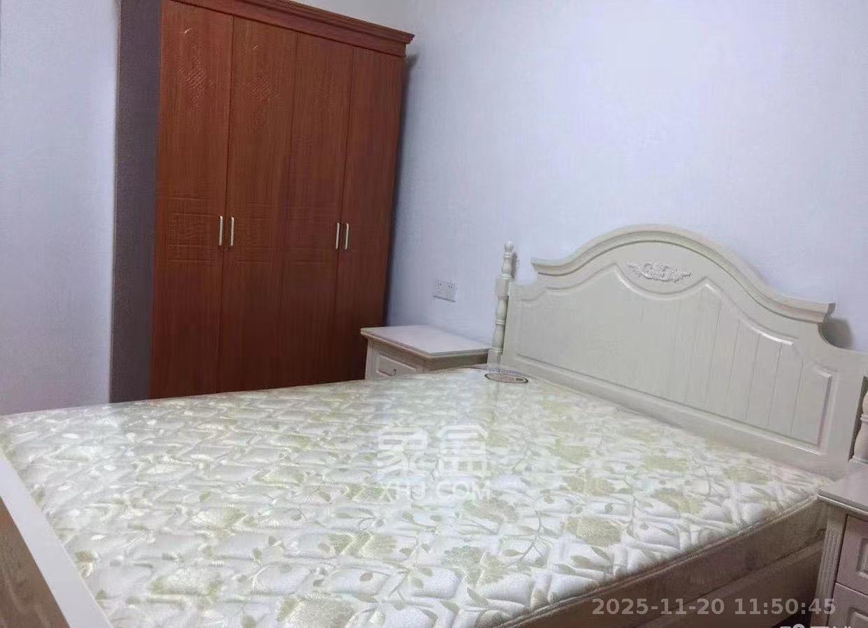 中南红领邦(红星嘉和苑) 4室2厅1卫 2600.0元/月 中南红领邦(红星嘉和苑) 4室2厅1卫 2600.0元/月室内图