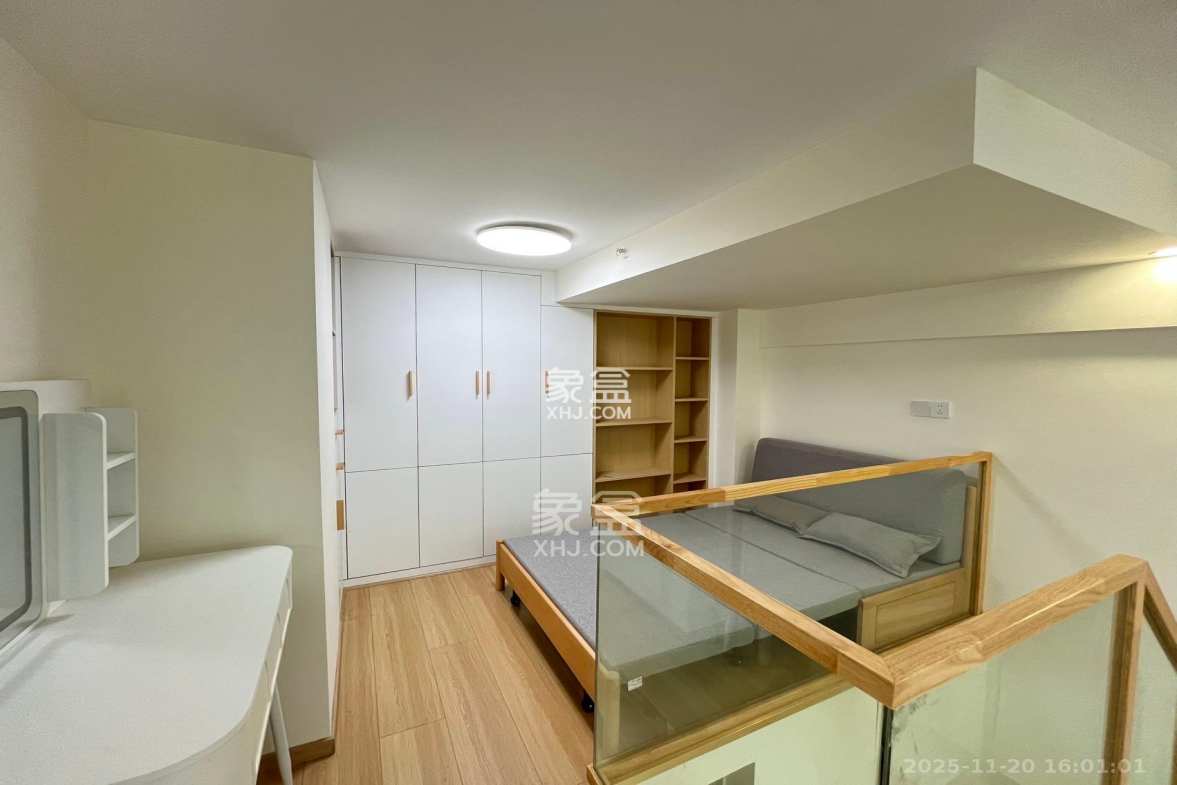 力高凤凰新天 2室1厅1卫 2500.0元/月 力高凤凰新天 2室1厅1卫 2500.0元/月室内图