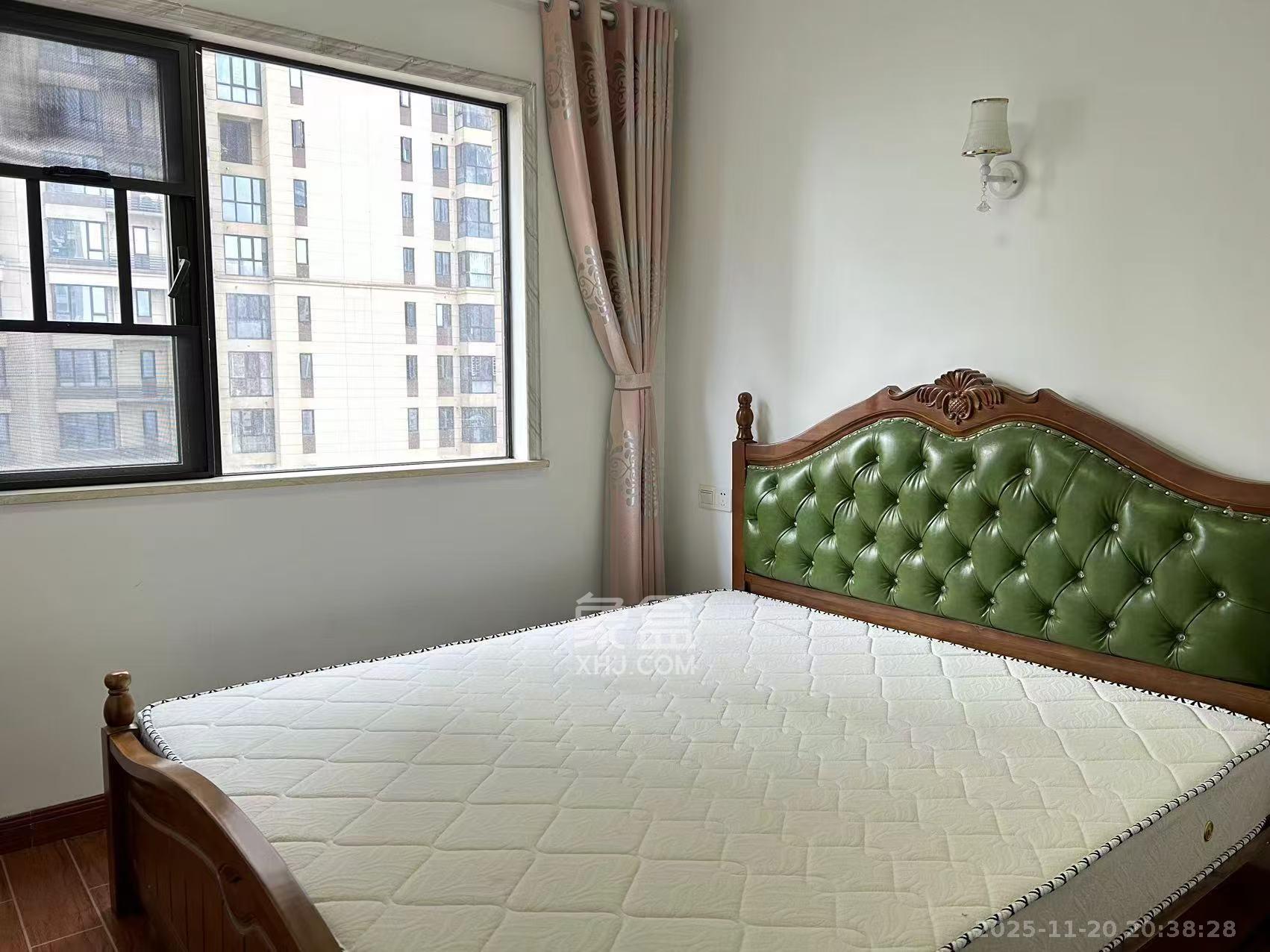 保利西海岸B区 2室2厅1卫 2600.0元/月 保利西海岸B区 2室2厅1卫 2600.0元/月室内图