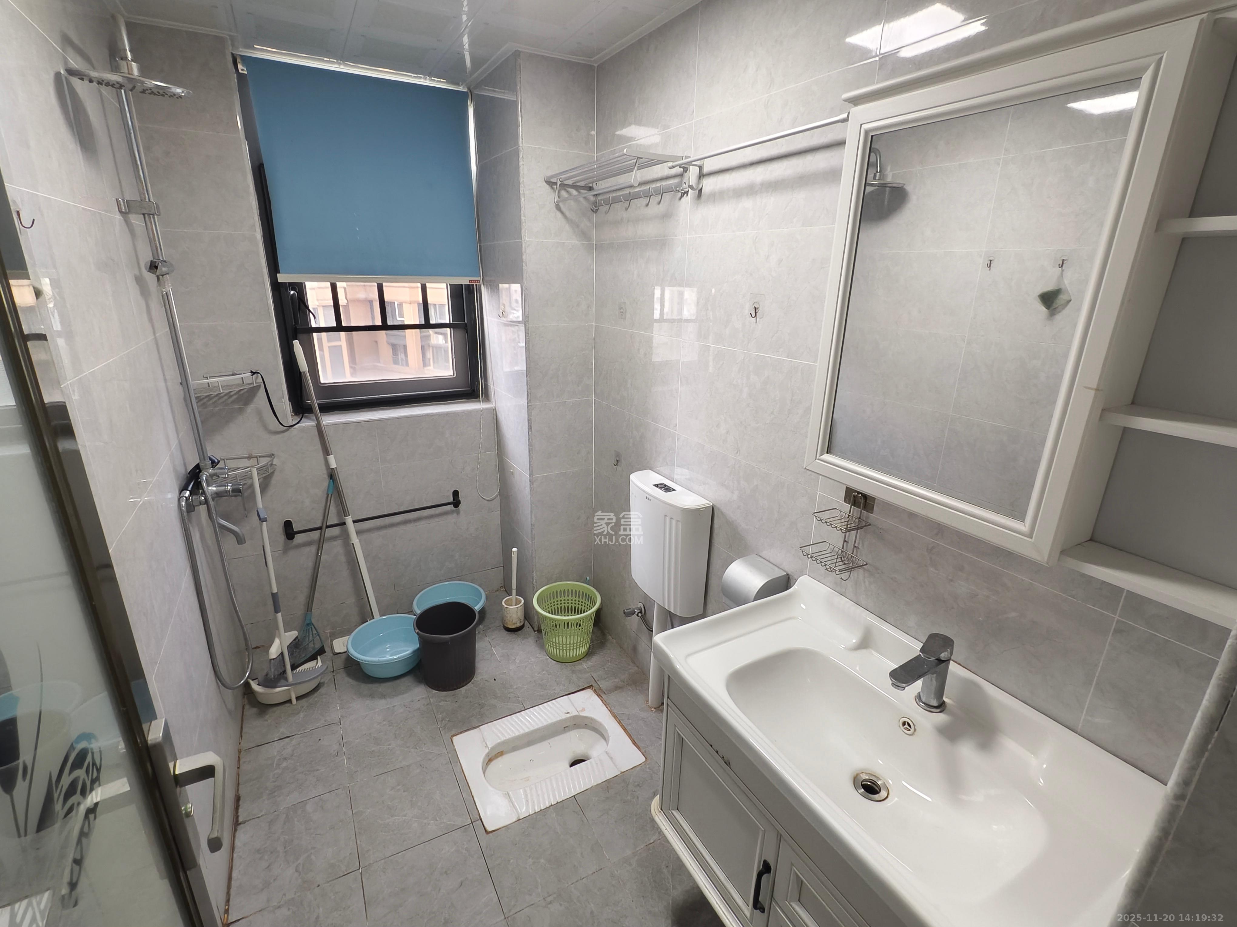 天健城 2室2厅1卫 3500.0元/月 天健城 2室2厅1卫 3500.0元/月室内图