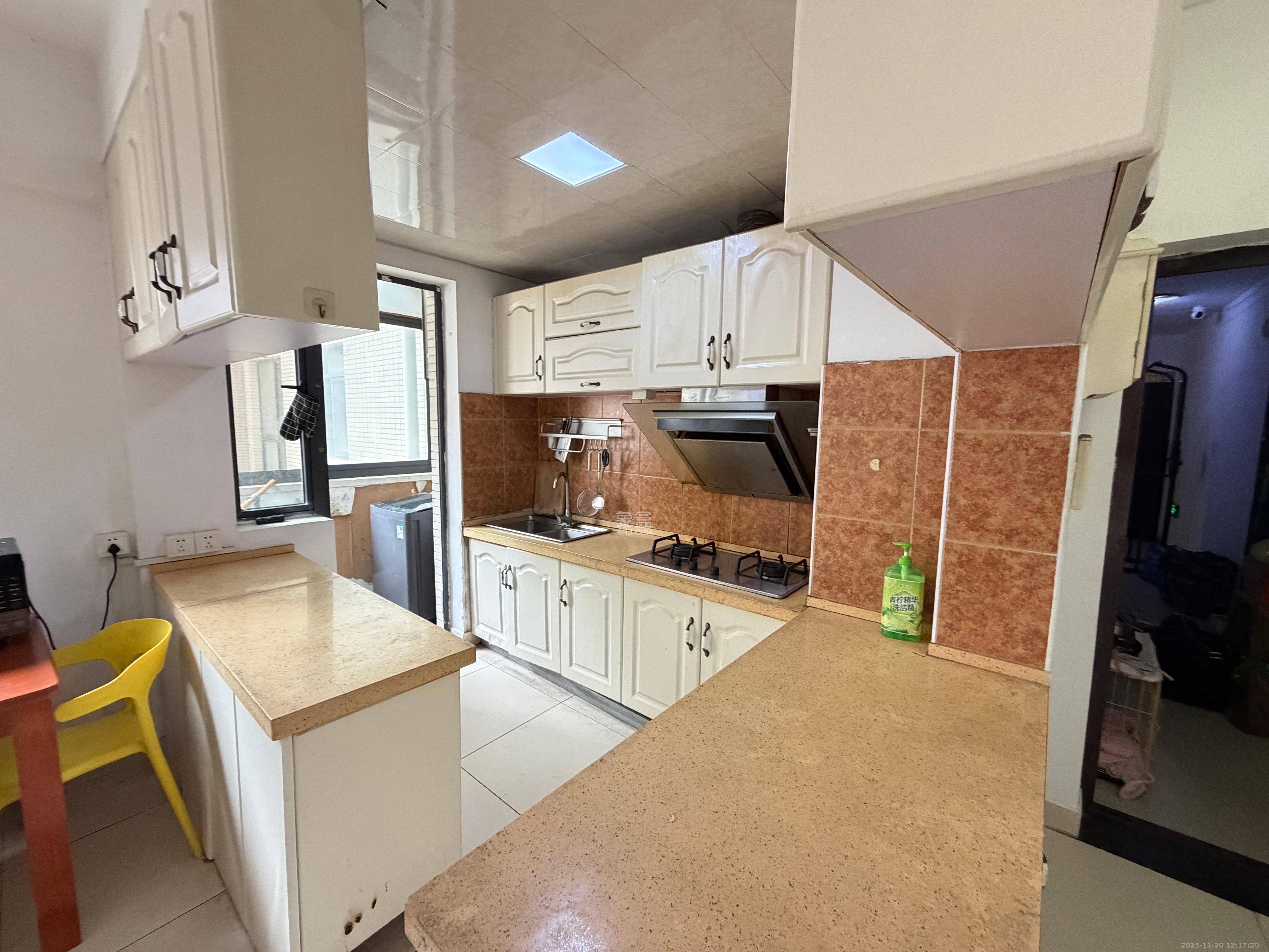 兰亭优壳（隽峰苑）  3室2厅1卫    2200.0元/月室内图