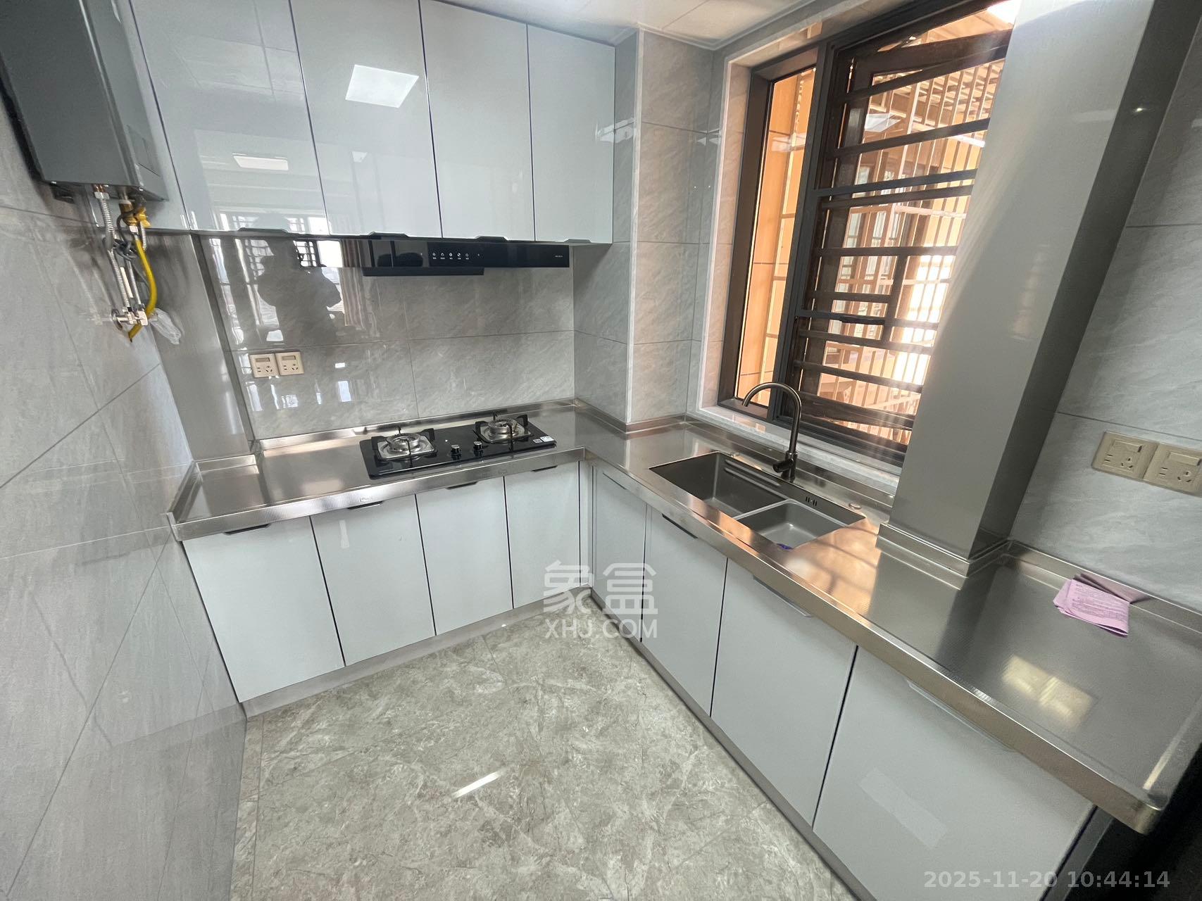 和景家园一期 2室2厅1卫 1700.0元/月 和景家园一期 2室2厅1卫 1700.0元/月室内图