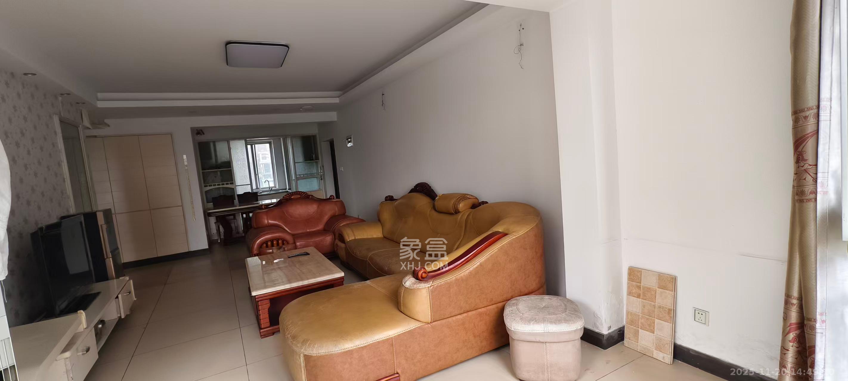 都江新城（都江新苑）  3室2厅1卫    2700.0元/月室内图