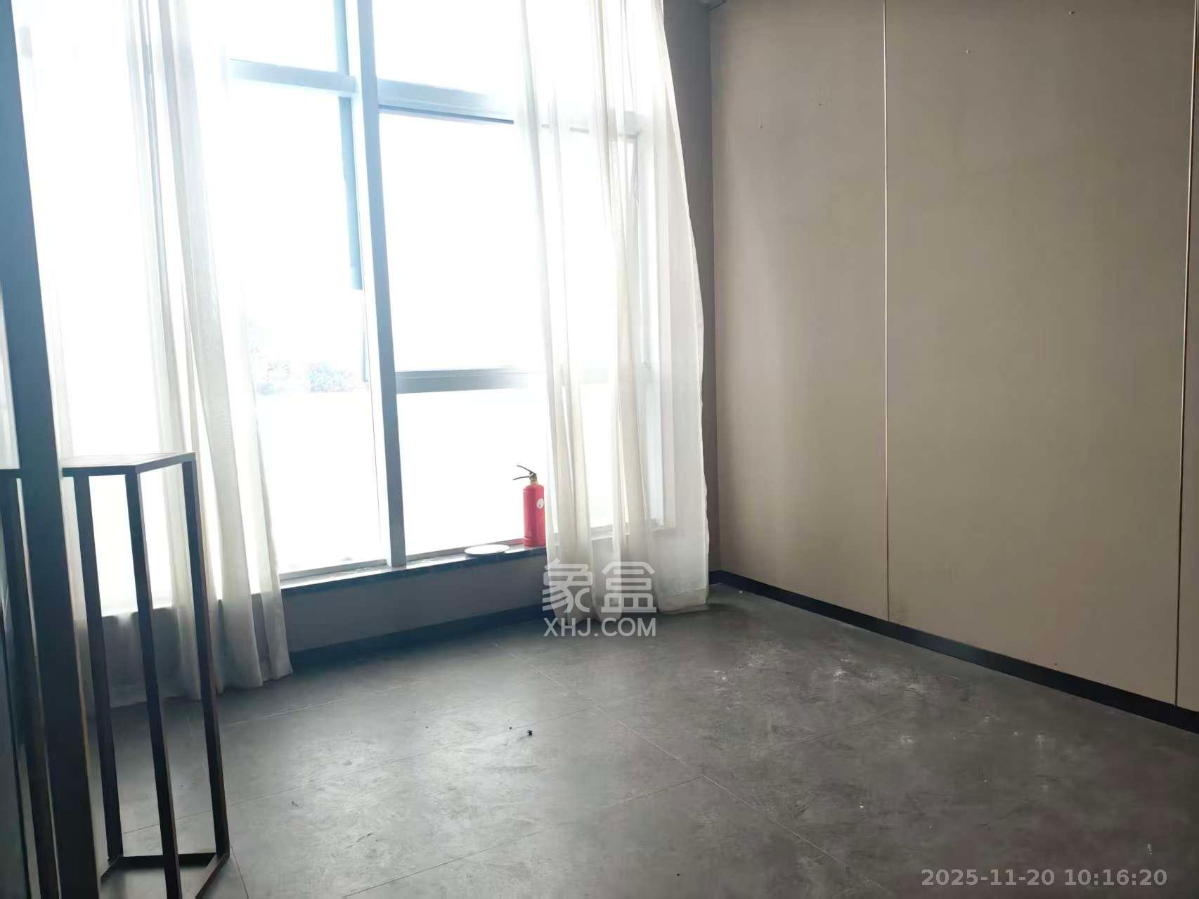 卓越浅水湾三期   1000.0㎡      66000.0元/月室内图