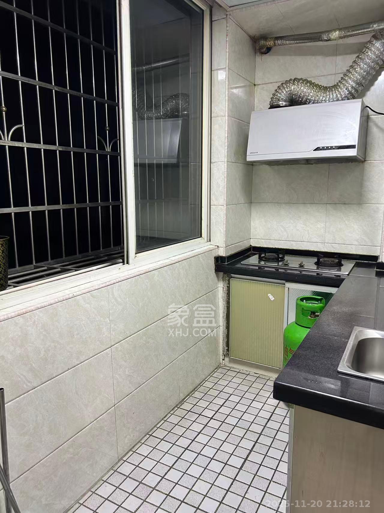 鑫隆家园 1室1厅1卫 1200.0元/月 鑫隆家园 1室1厅1卫 1200.0元/月室内图