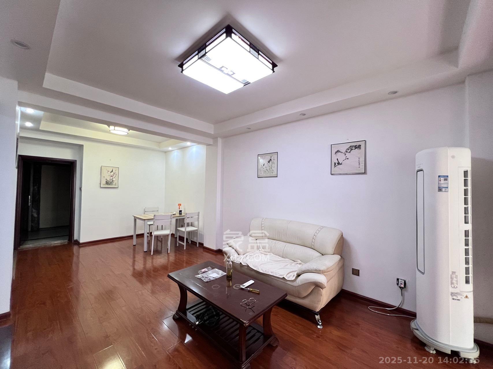 嘉福长安郡（融信澜悦、嘉福好美家园）  2室1厅1卫    2000.0元/月室内图