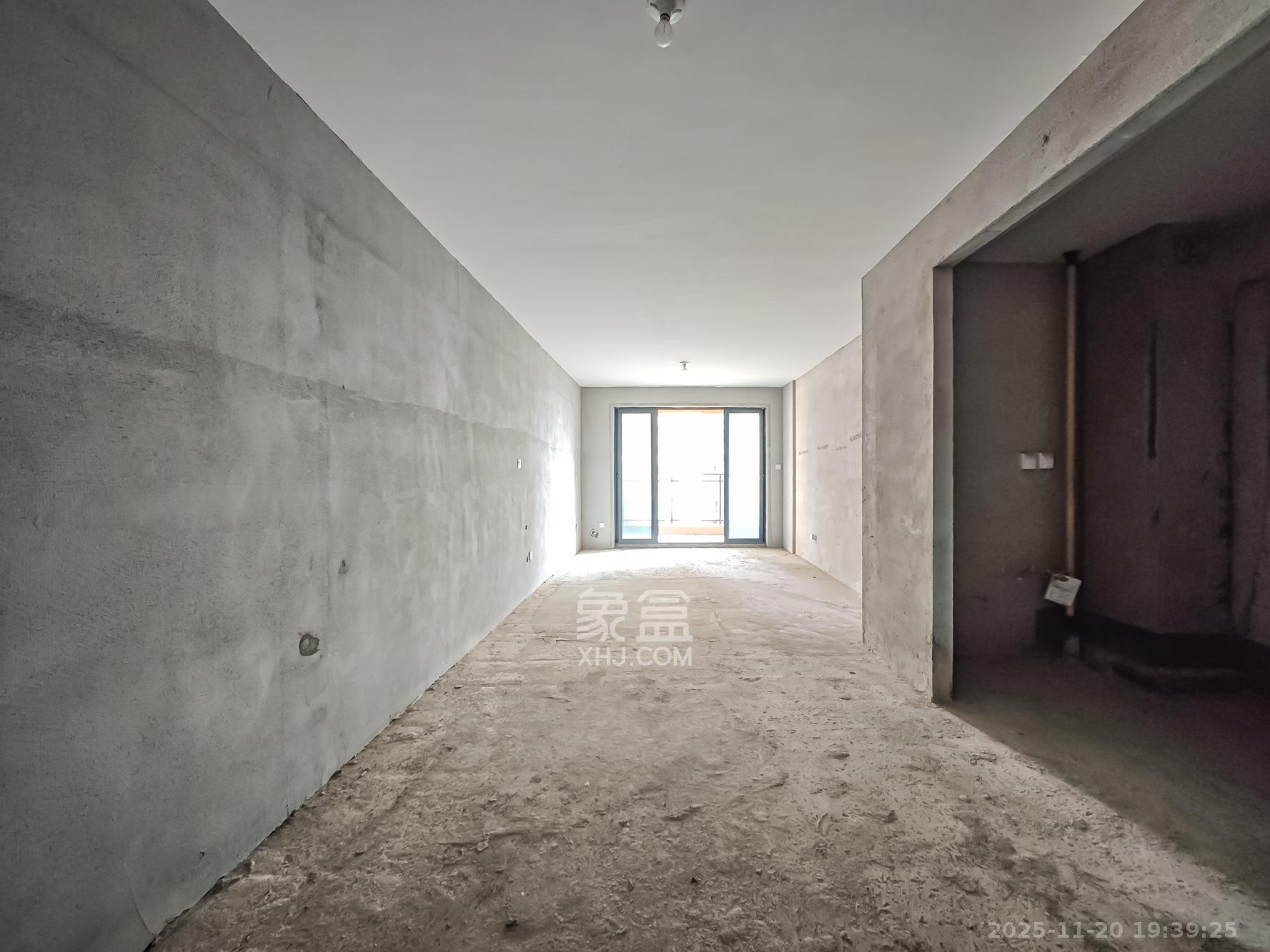 广泽上苑 3室1厅2卫 85.0万 广泽上苑 3室1厅2卫 85.0万客厅