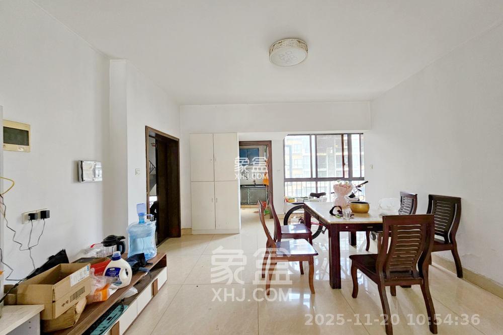 茂华国际湘 3室2厅2卫 2600.0元/月 茂华国际湘 3室2厅2卫 2600.0元/月室内图