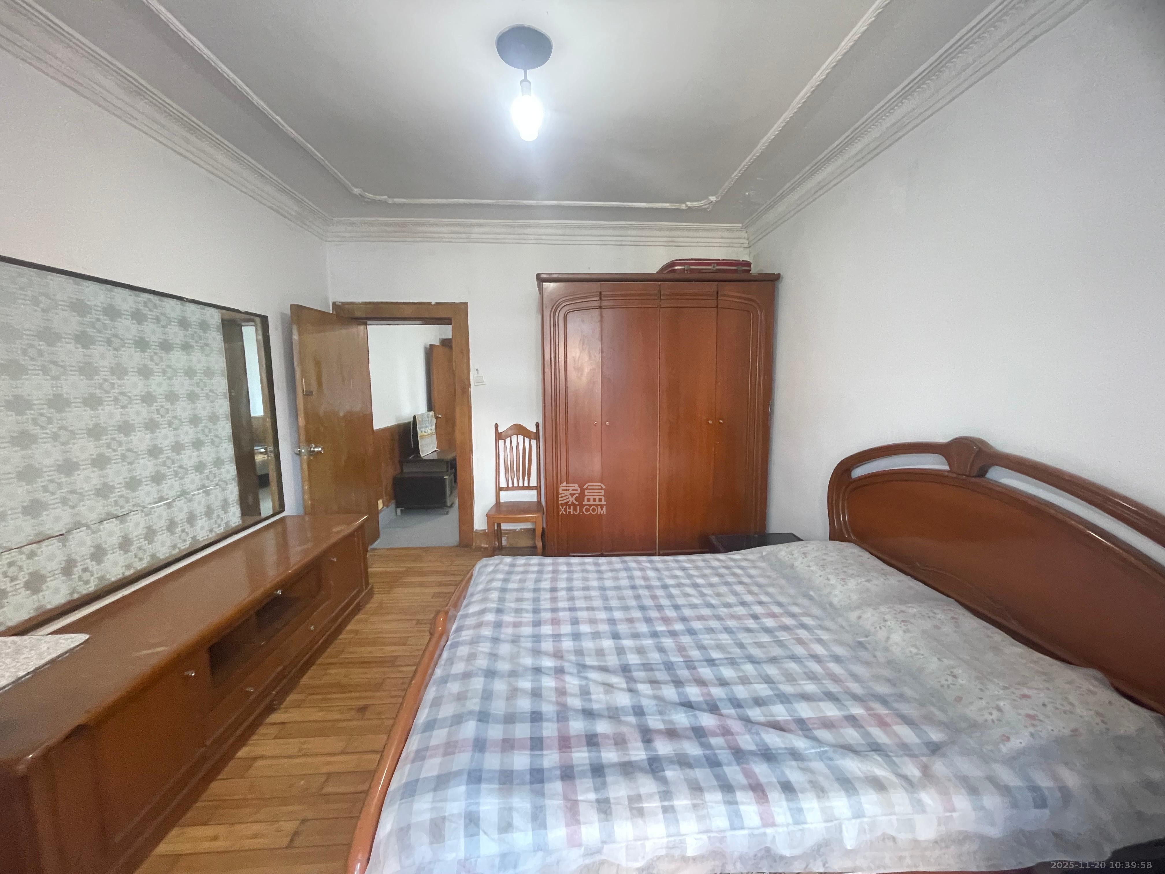 南门口晏家塘社区  2室1厅1卫    1500.0元/月室内图